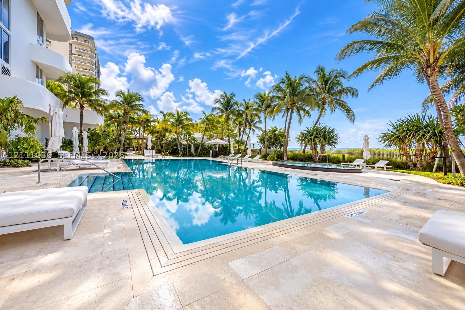 6365 Collins Ave #3811, Miami Beach FL 33141