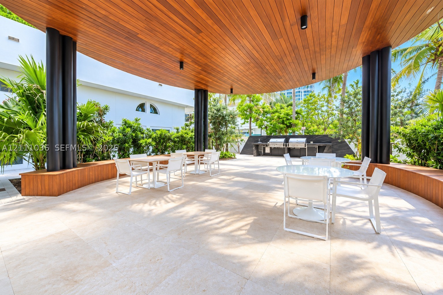6365 Collins Ave #3811, Miami Beach FL 33141