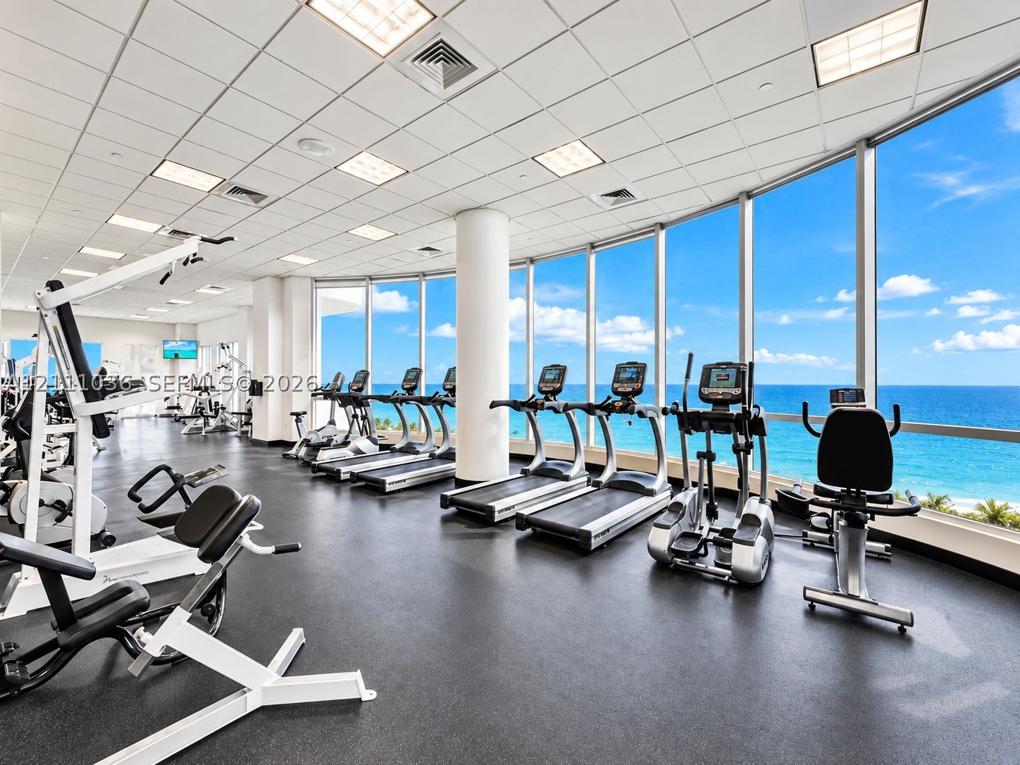6365 Collins Ave #3811, Miami Beach FL 33141
