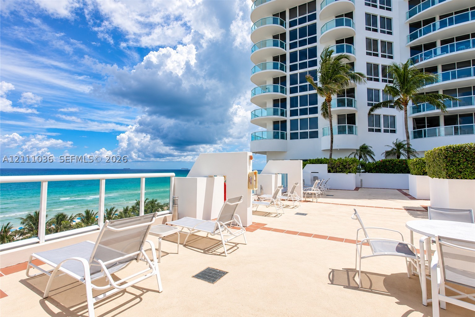 6365 Collins Ave #3811, Miami Beach FL 33141