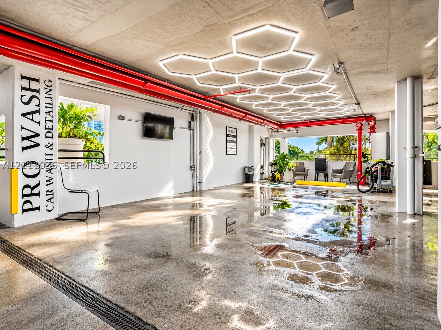 6365 Collins Ave #3811, Miami Beach FL 33141