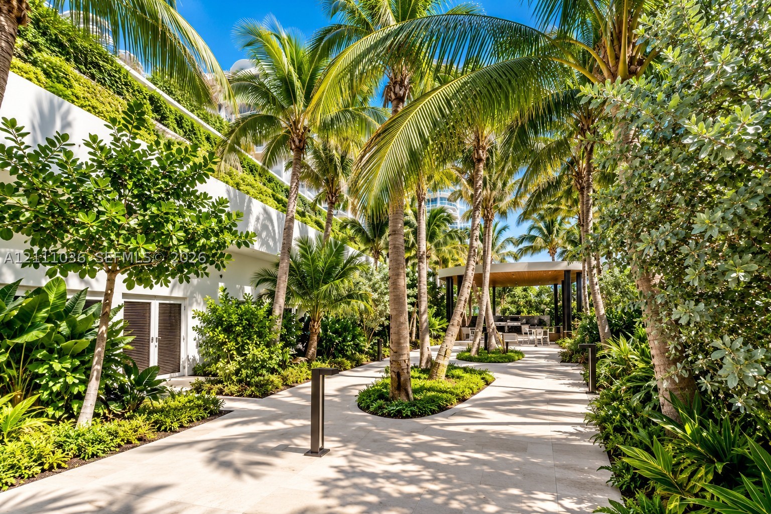 6365 Collins Ave #3811, Miami Beach FL 33141