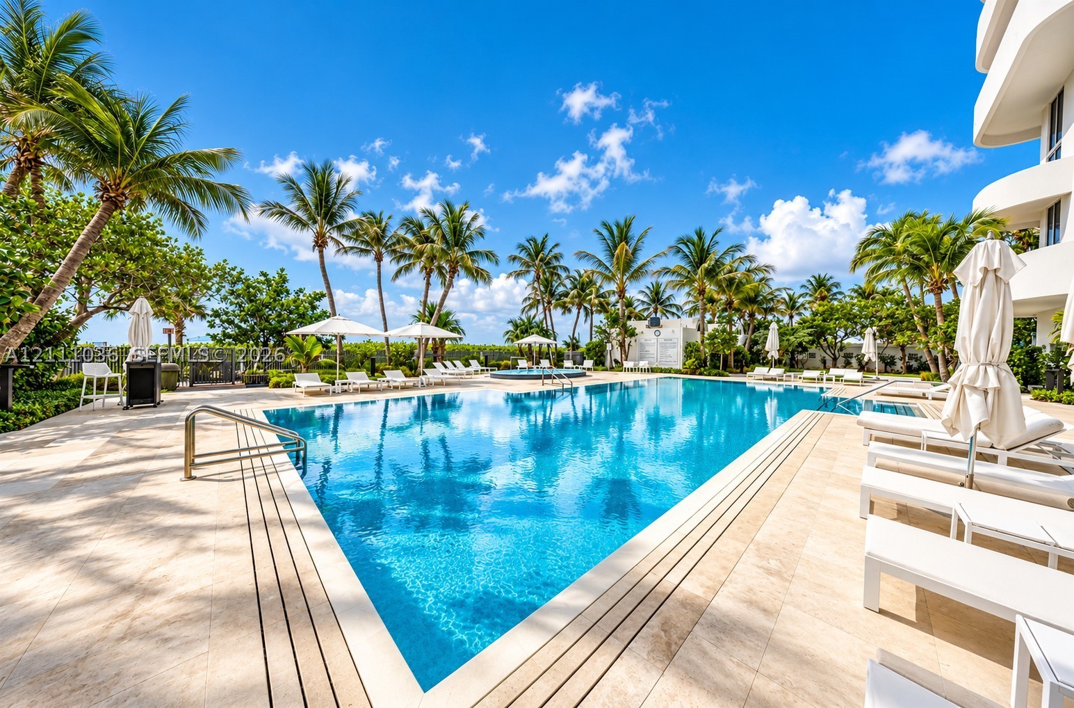 6365 Collins Ave #3811, Miami Beach FL 33141