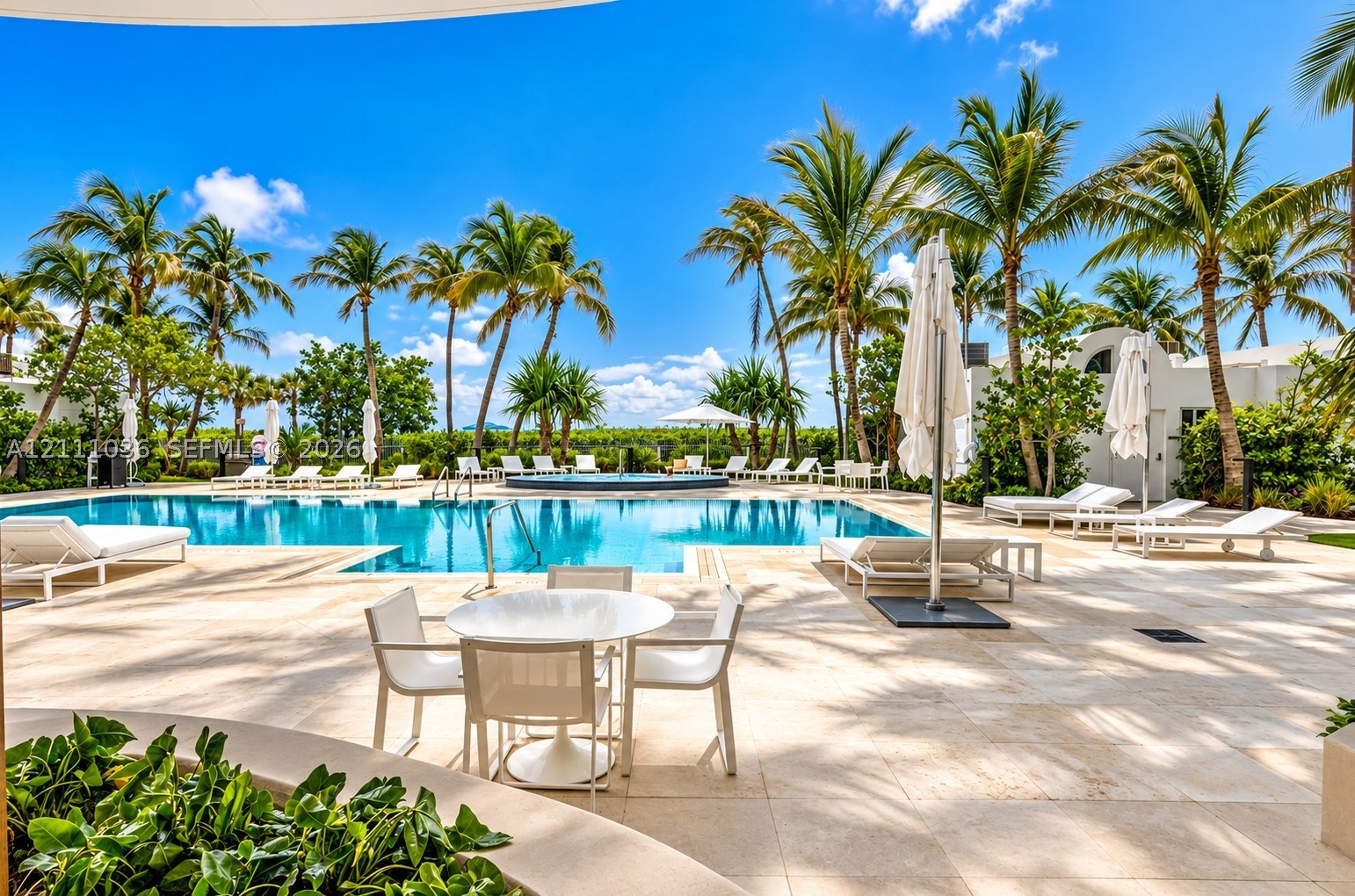 6365 Collins Ave #3811, Miami Beach FL 33141