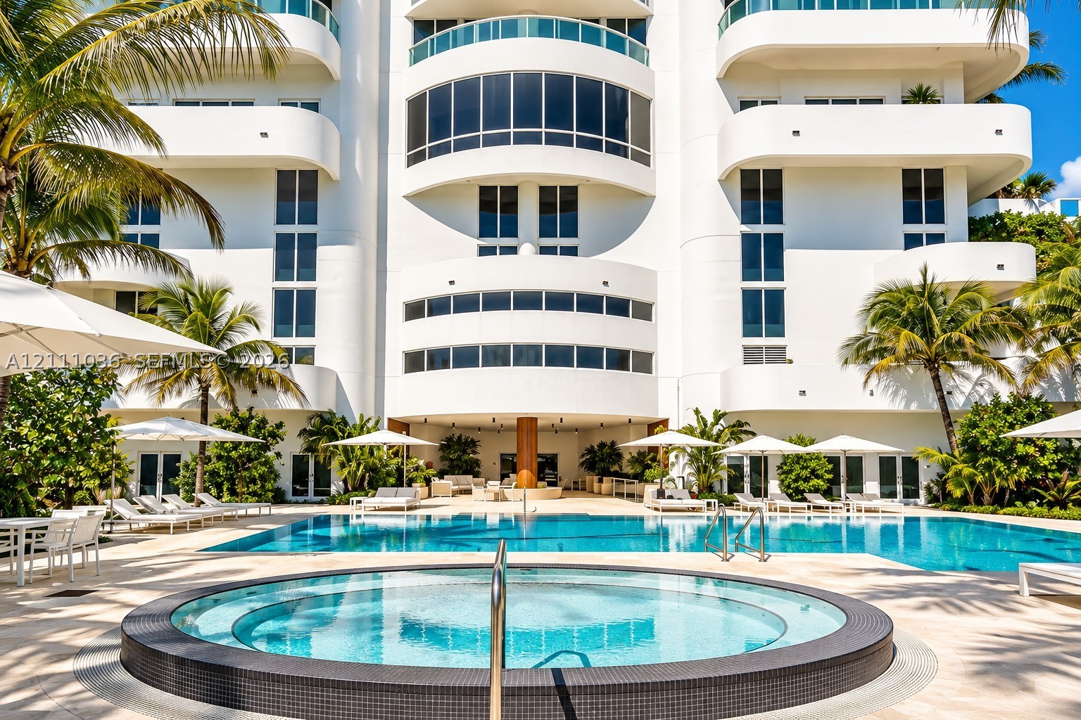 6365 Collins Ave #3811, Miami Beach FL 33141