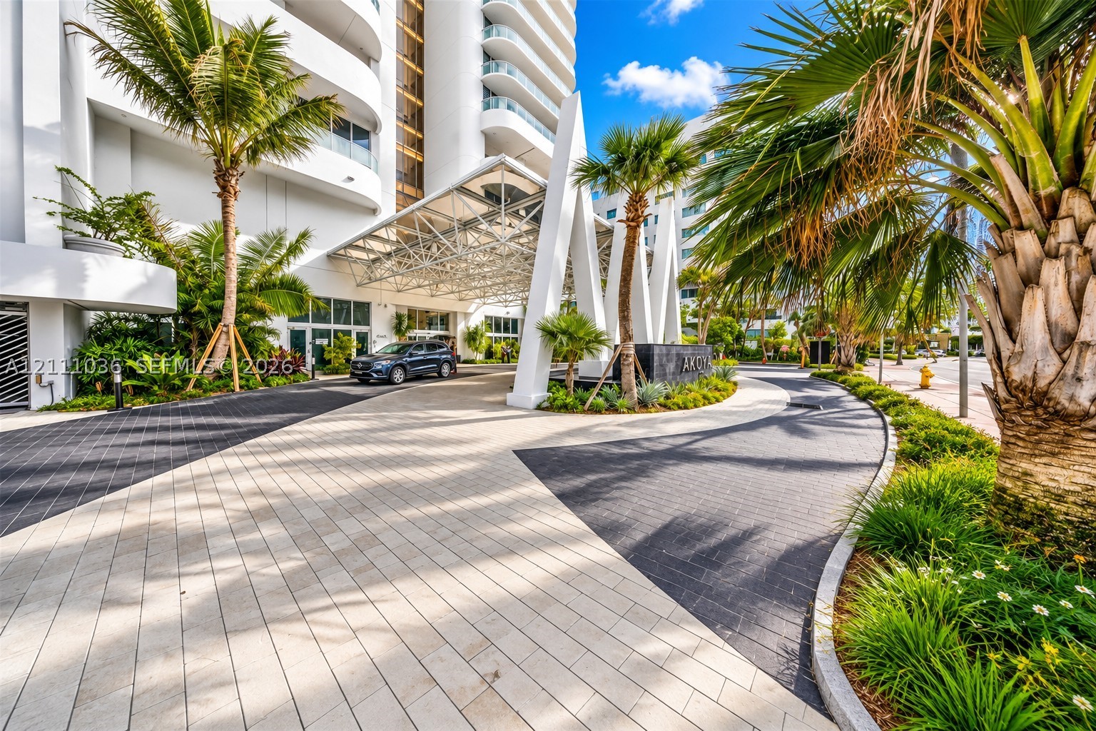 6365 Collins Ave #3811, Miami Beach FL 33141