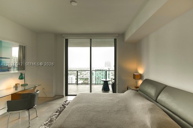 68 SE 6th St #3508, Miami FL 33131