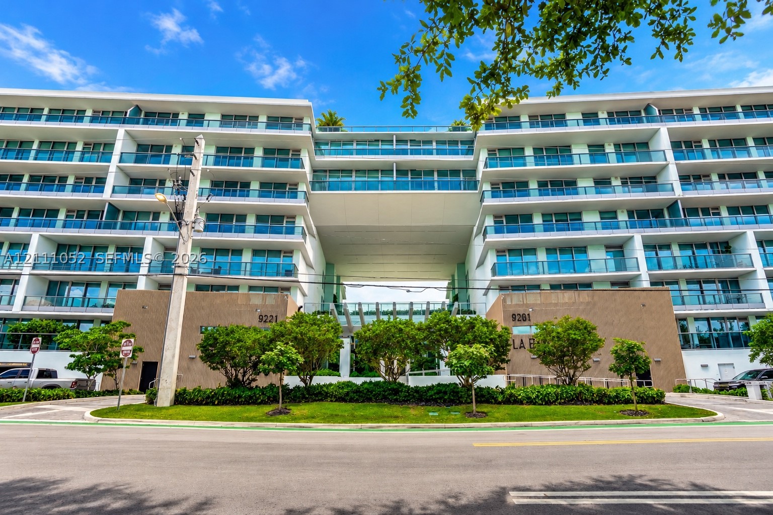 9201 E Bay Harbor Dr #PH705, Bay Harbor Islands FL 33154