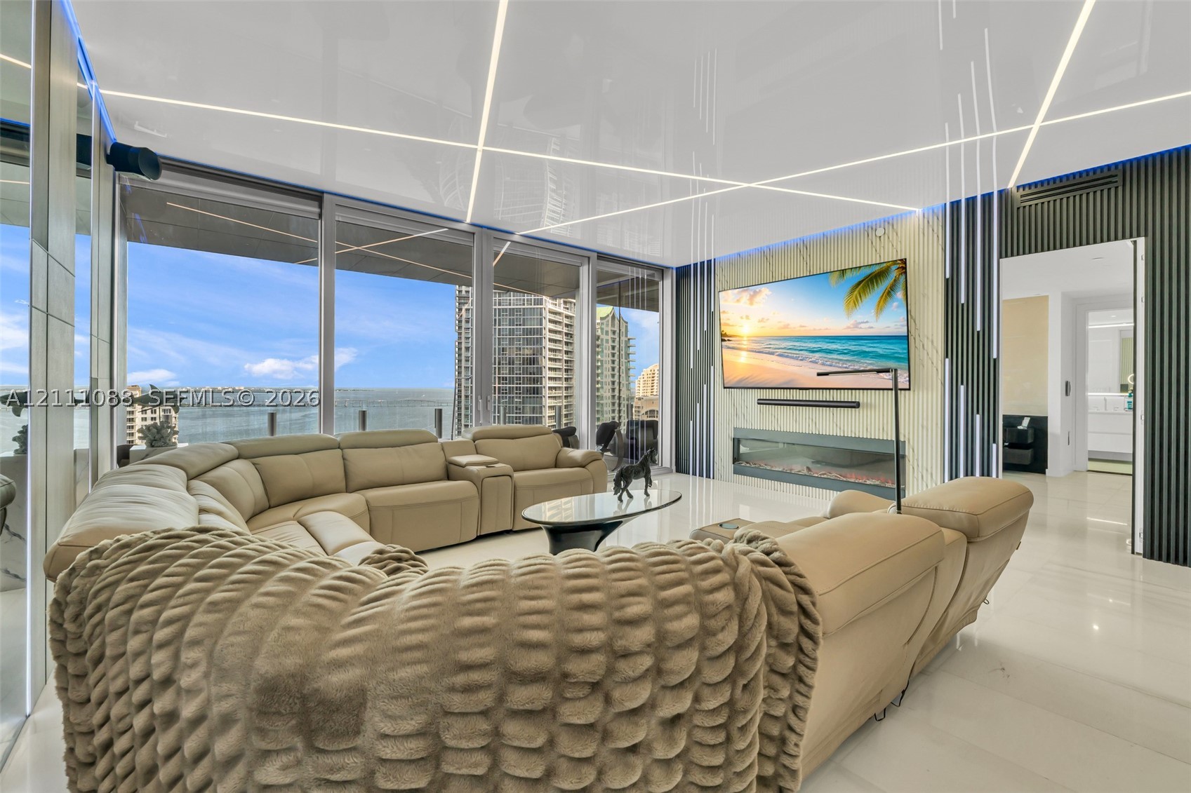 300 Biscayne Boulevard Way #3103C, Miami FL 33131