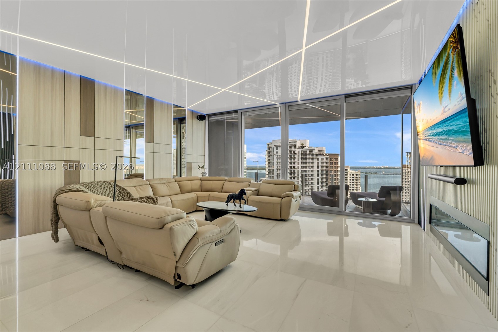 300 Biscayne Boulevard Way #3103C, Miami FL 33131