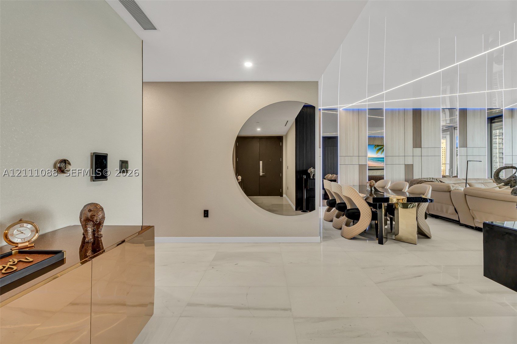300 Biscayne Boulevard Way #3103C, Miami FL 33131