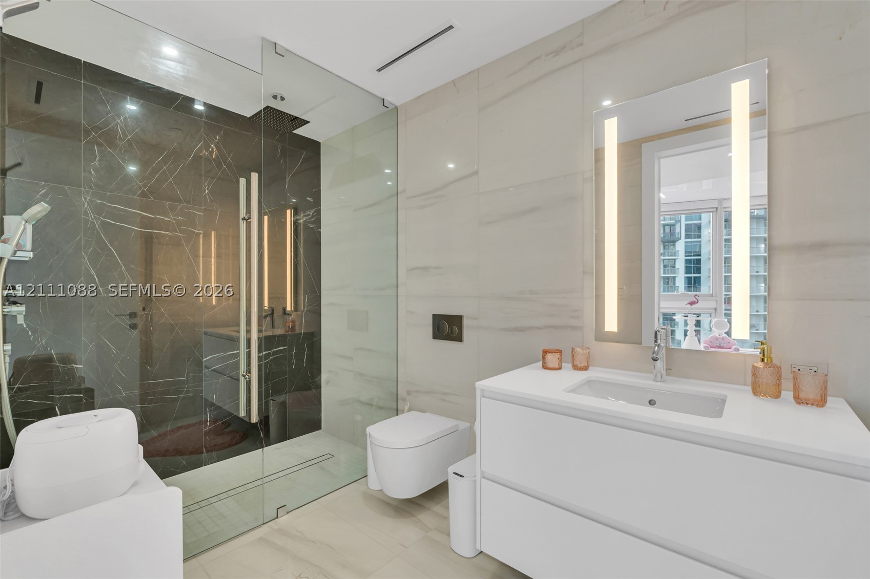 300 Biscayne Boulevard Way #3103C, Miami FL 33131