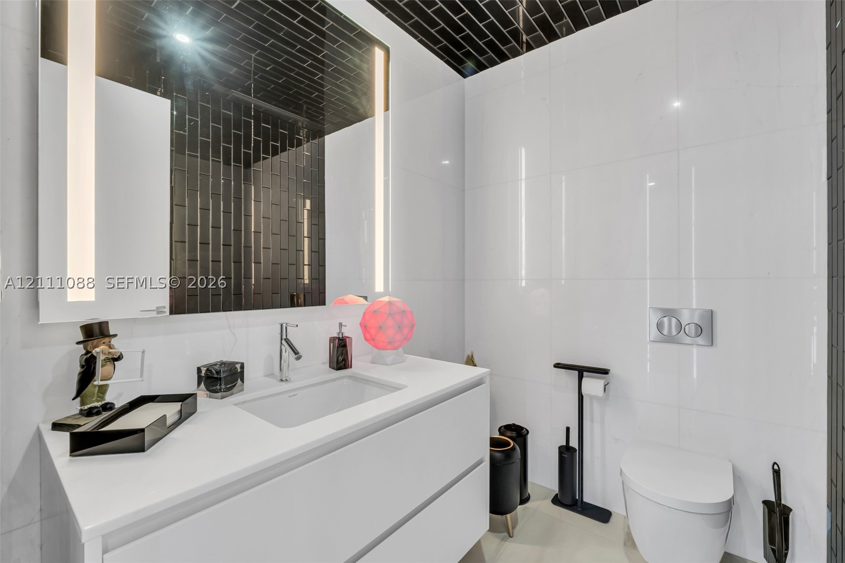 300 Biscayne Boulevard Way #3103C, Miami FL 33131