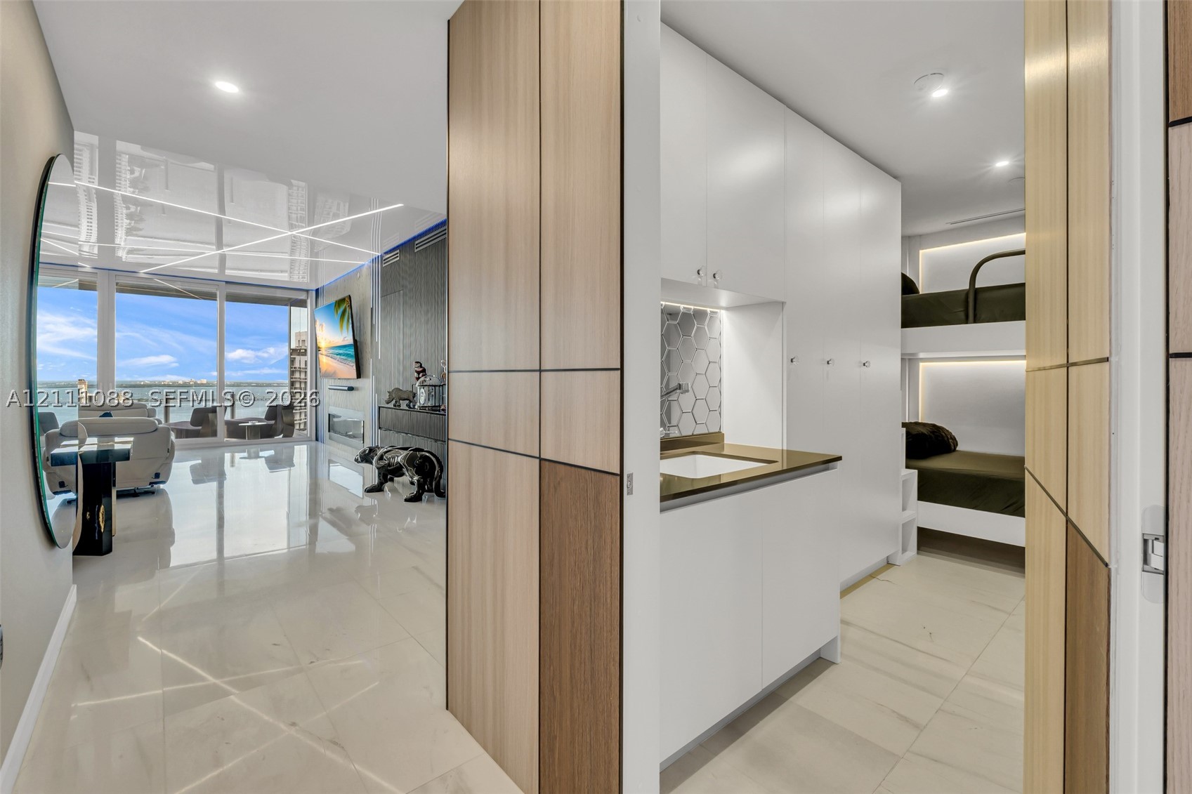 300 Biscayne Boulevard Way #3103C, Miami FL 33131