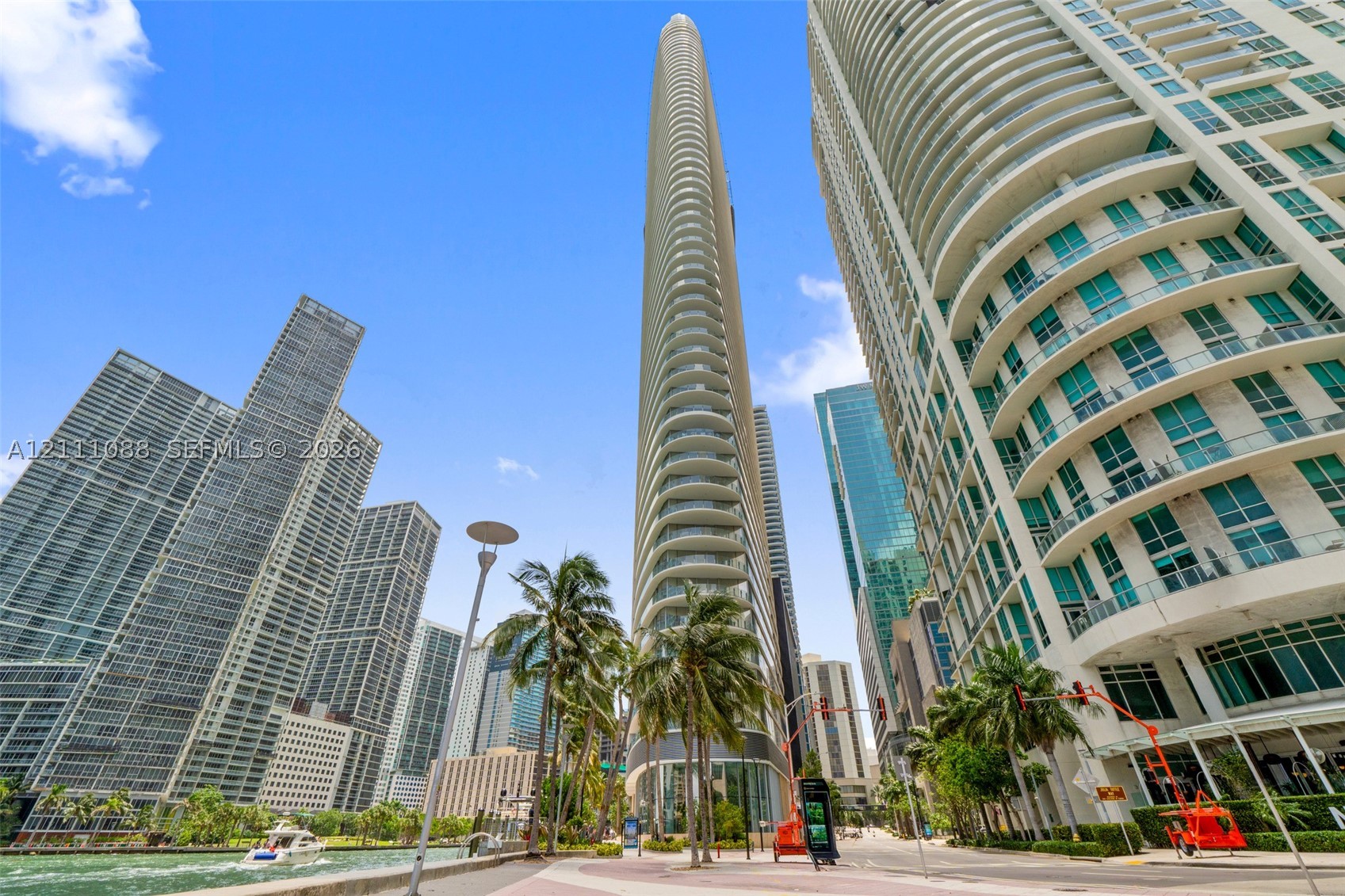 300 Biscayne Boulevard Way #3103C, Miami FL 33131