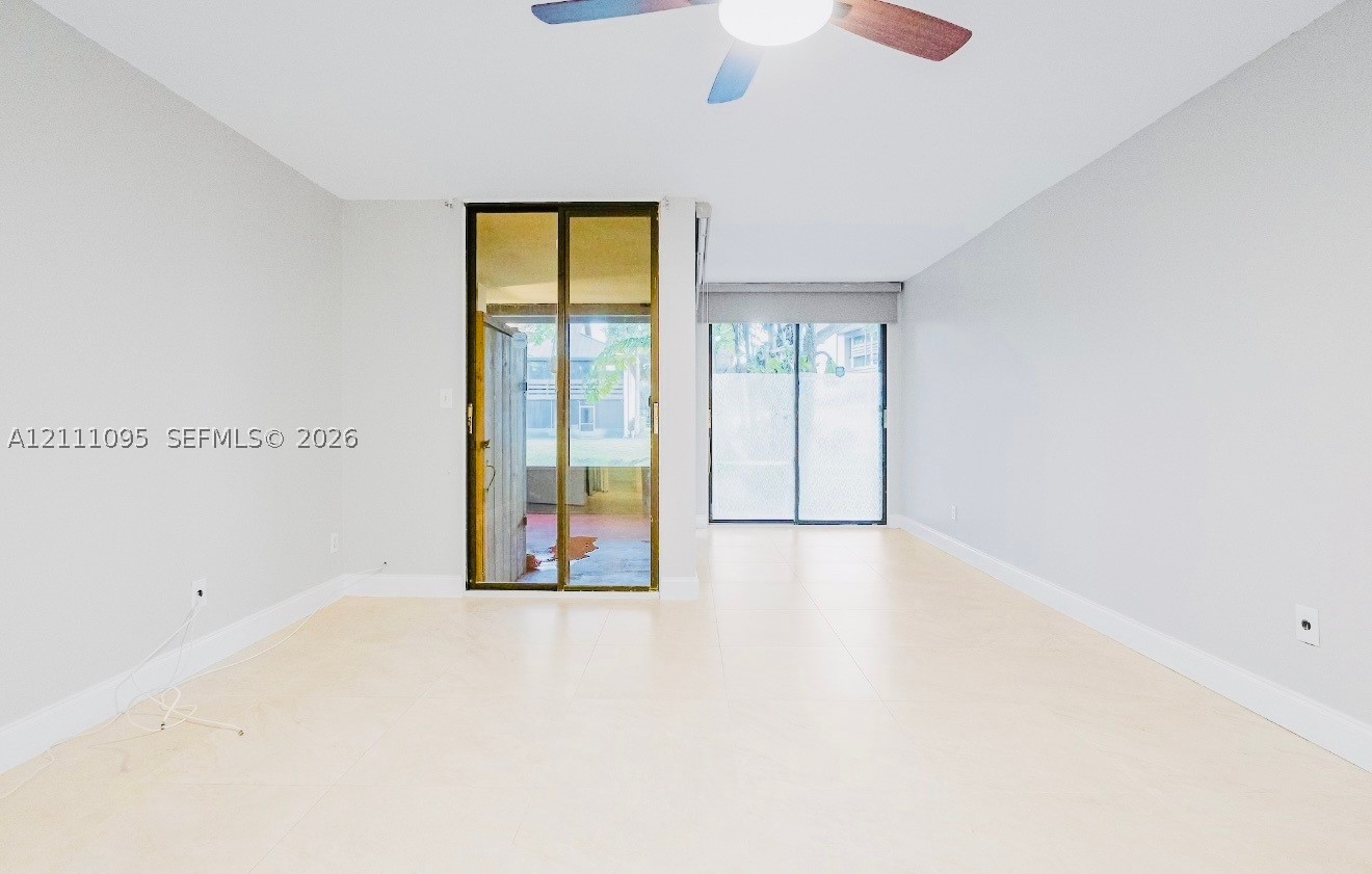 120 SW 96th Ter #104, Plantation FL 33324