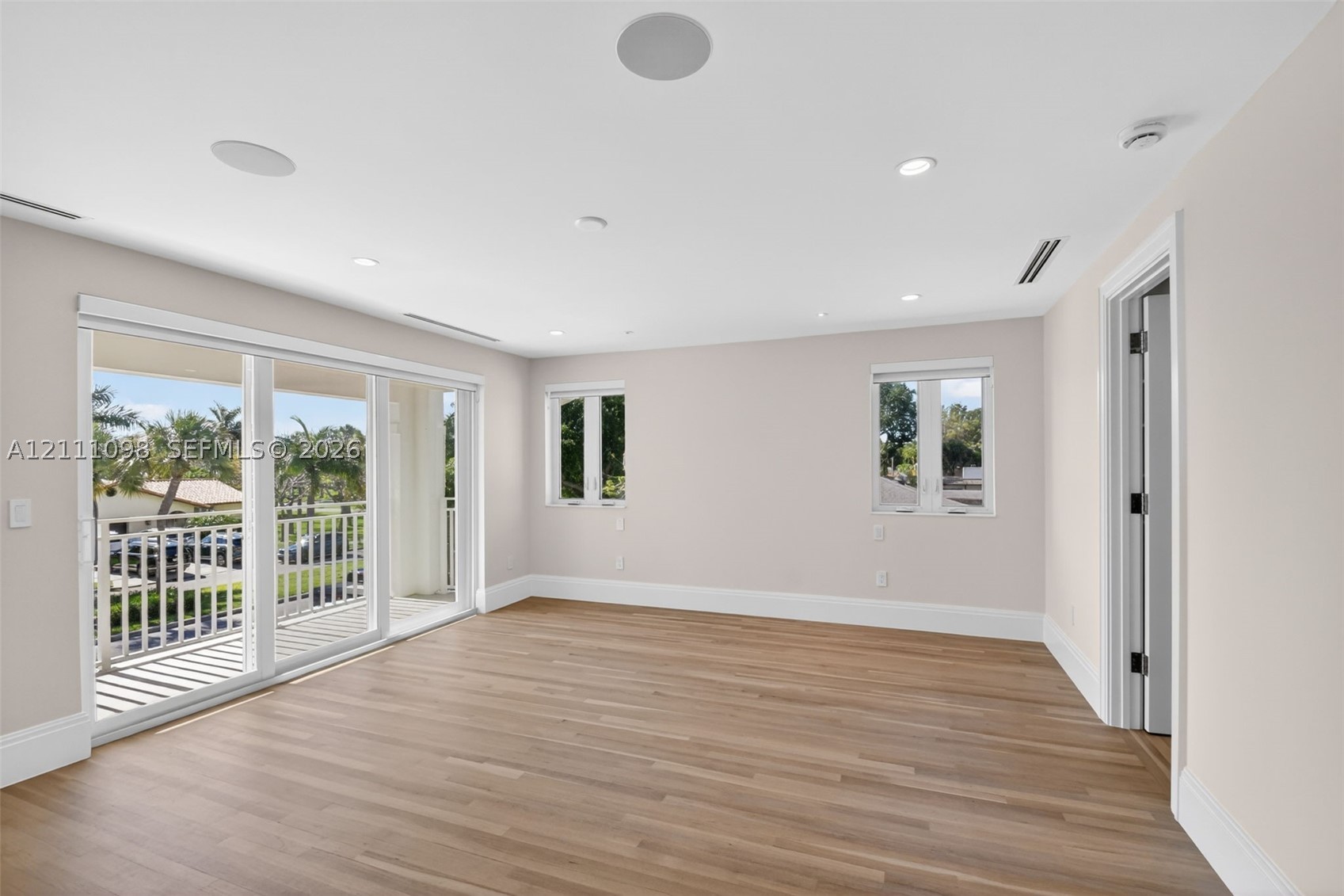 1017 S Palmway, Lake Worth FL 33460