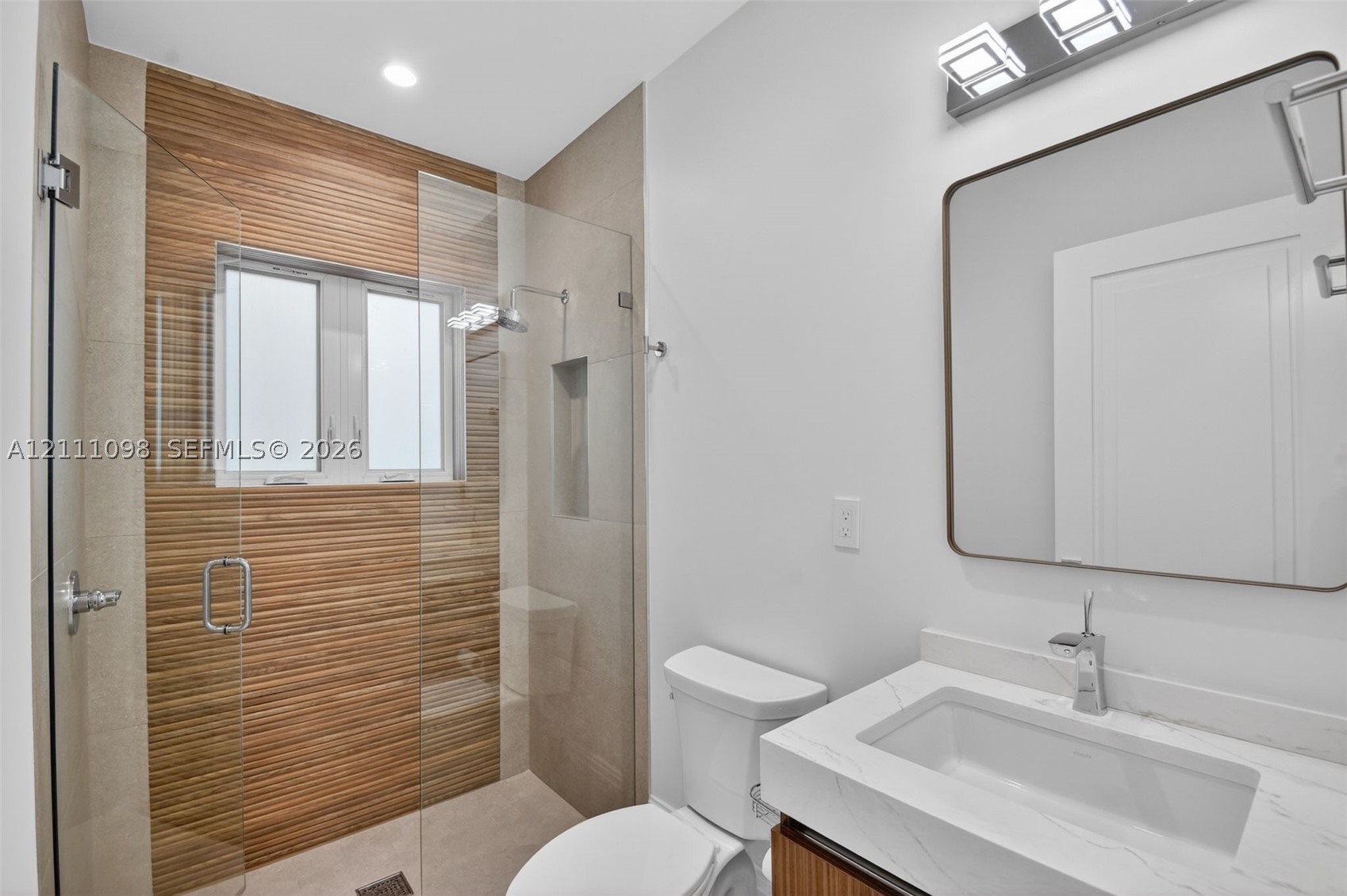 1017 S Palmway, Lake Worth FL 33460