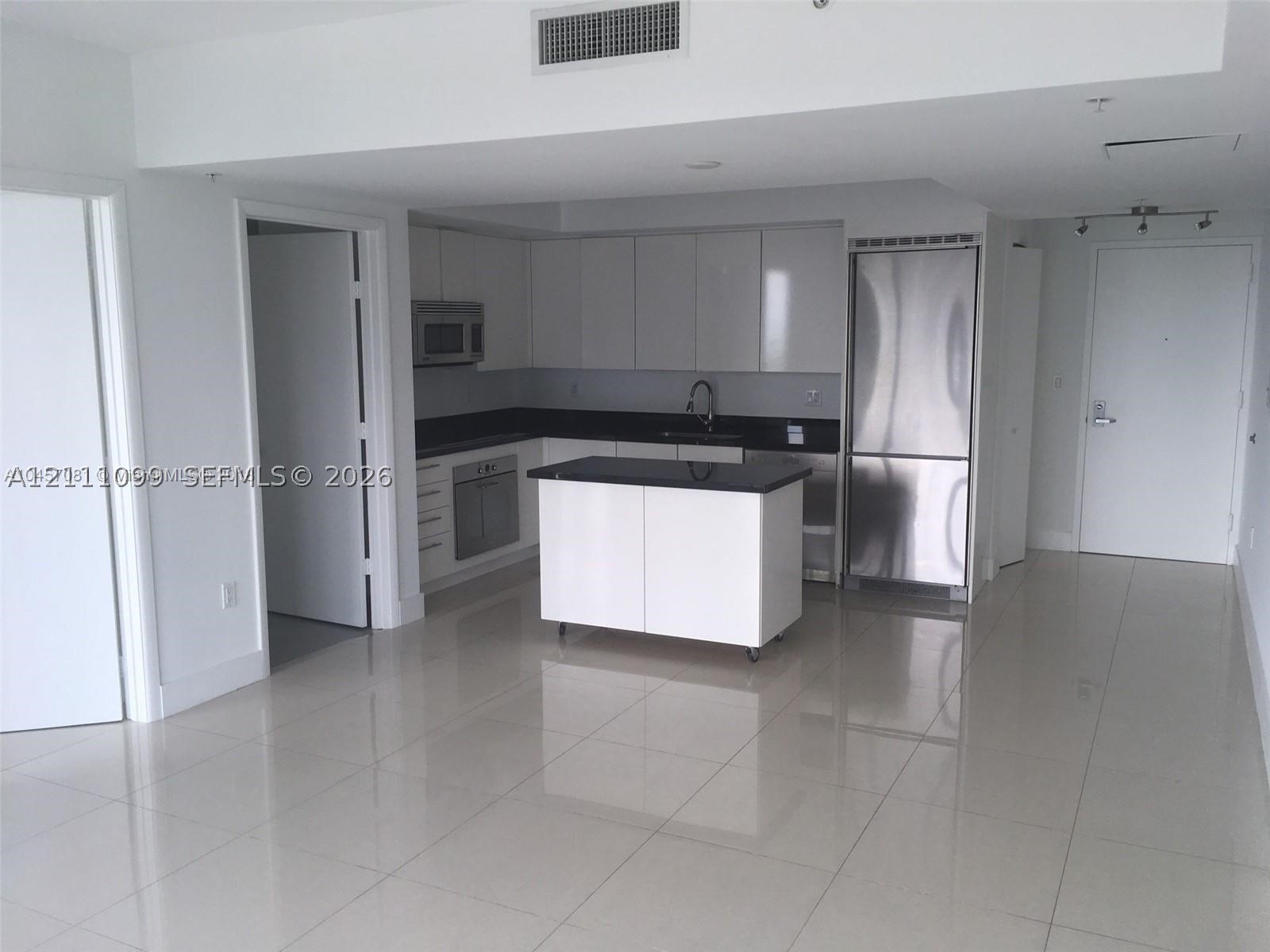 92 SW 3rd St #3704, Miami FL 33130