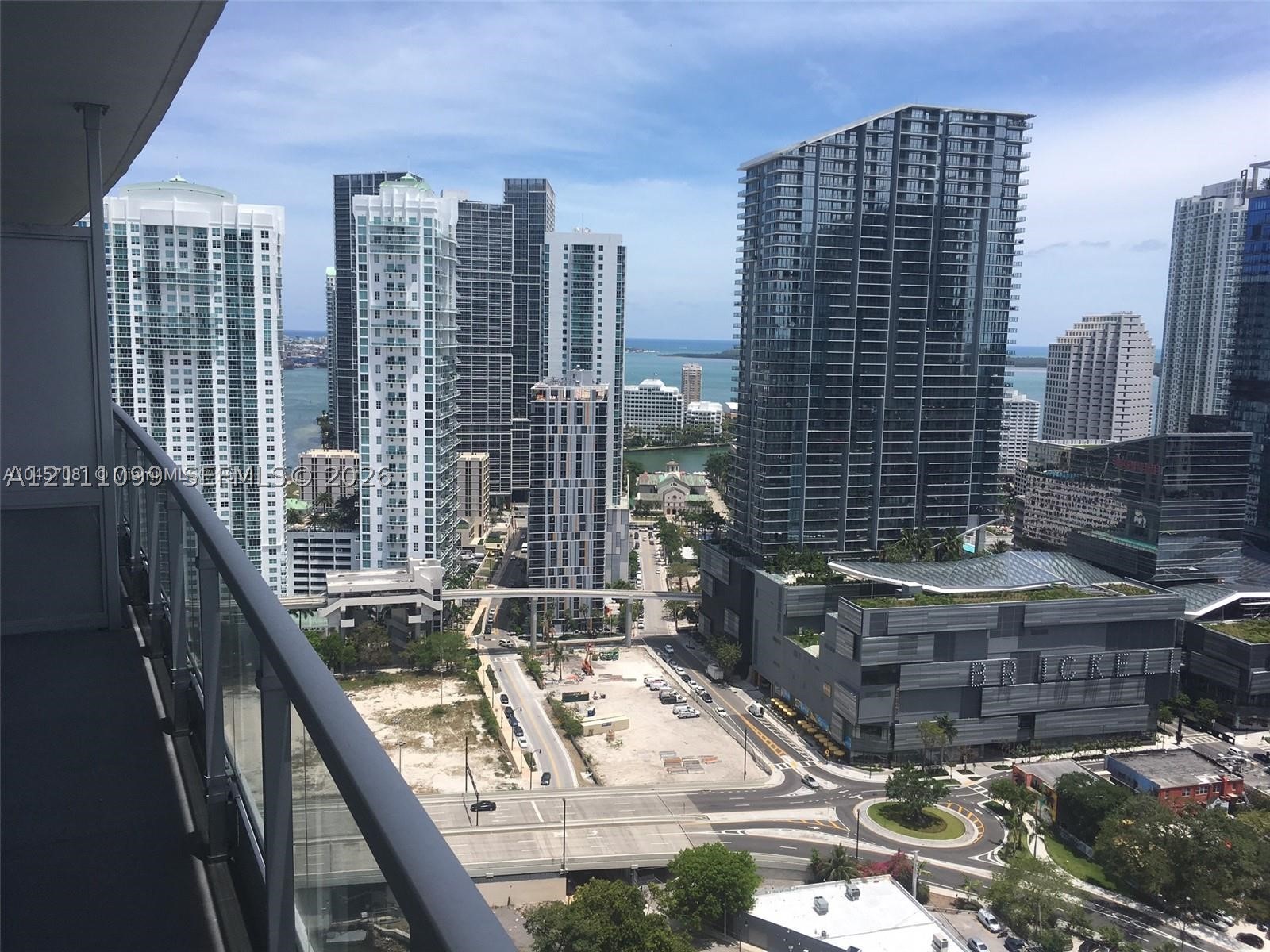 92 SW 3rd St #3704, Miami FL 33130
