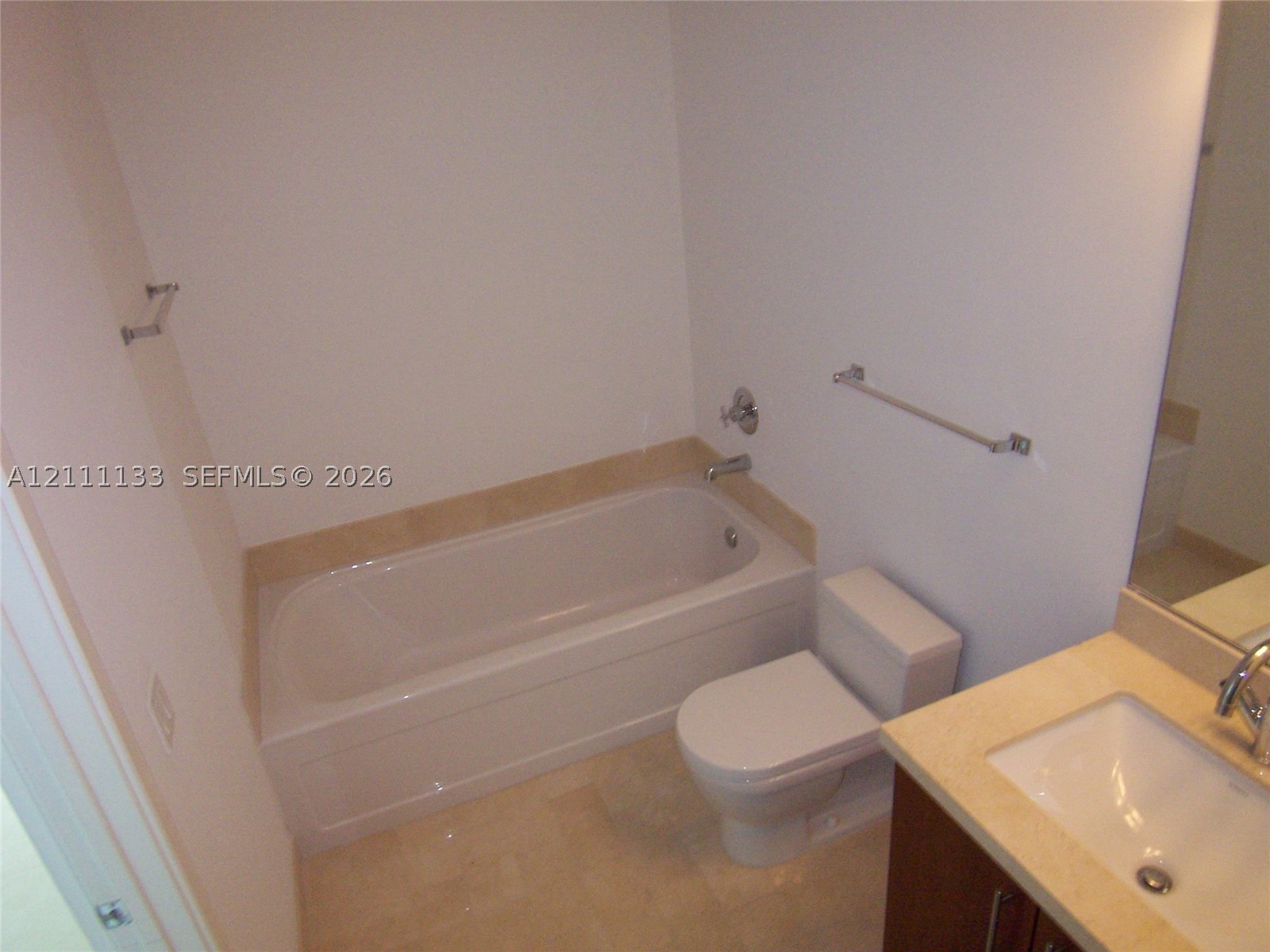 79 SW 12th St #3305-S, Miami FL 33130