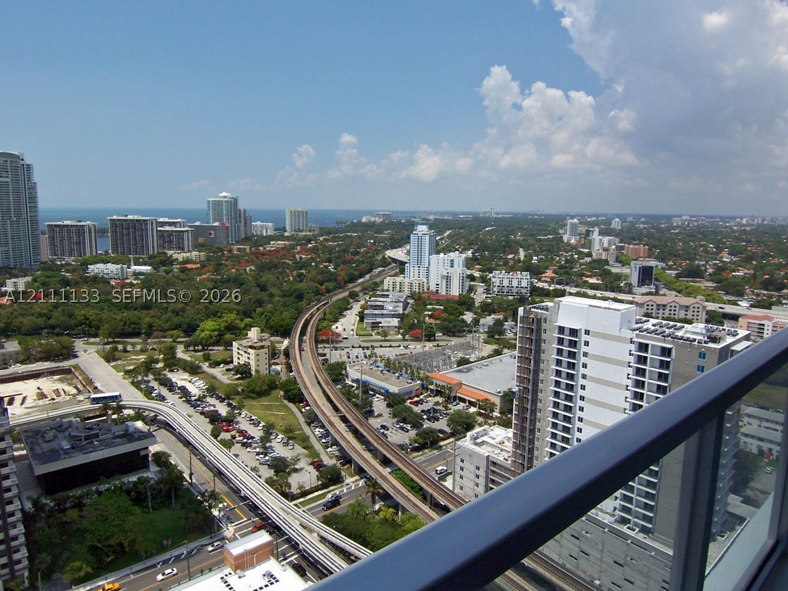 79 SW 12th St #3305-S, Miami FL 33130