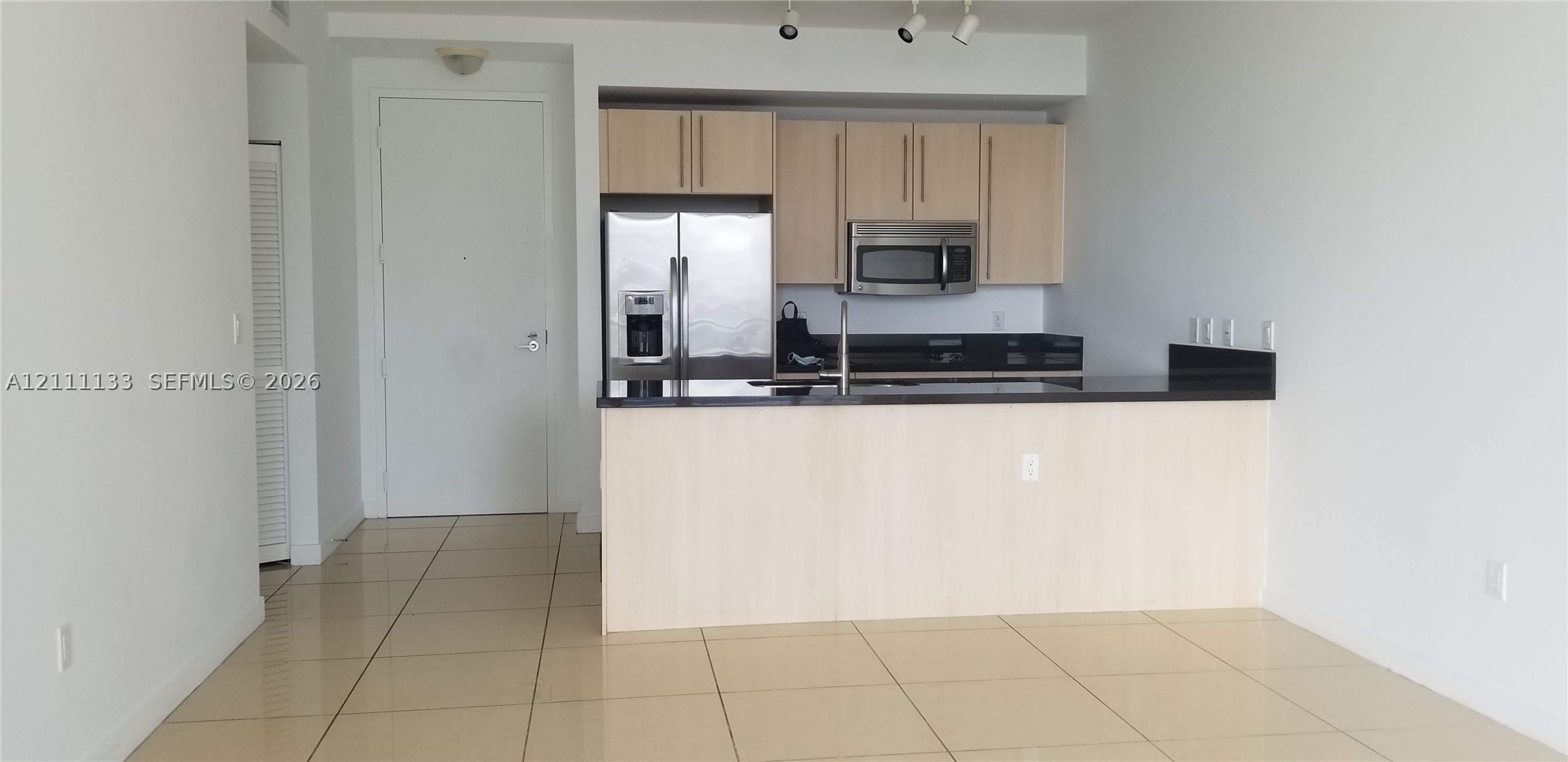 79 SW 12th St #3305-S, Miami FL 33130