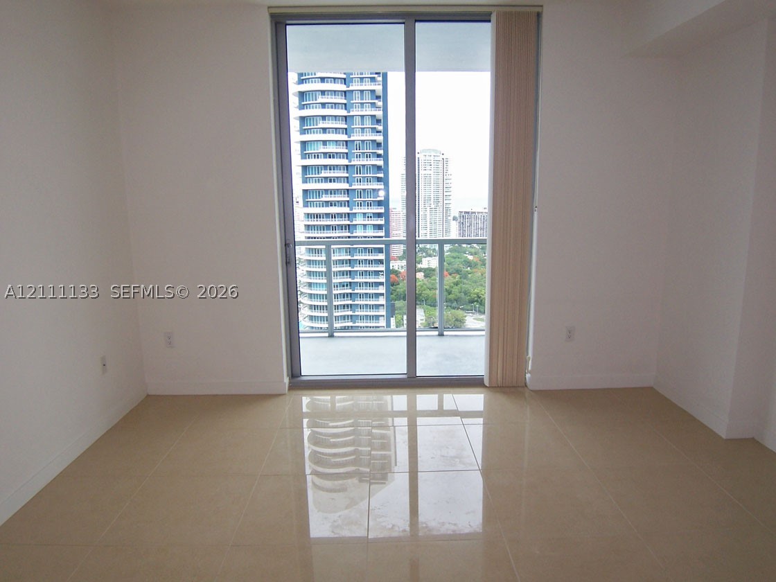 79 SW 12th St #3305-S, Miami FL 33130