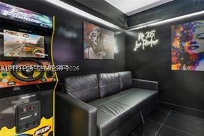 919 NW 49th St, Miami FL 33127
