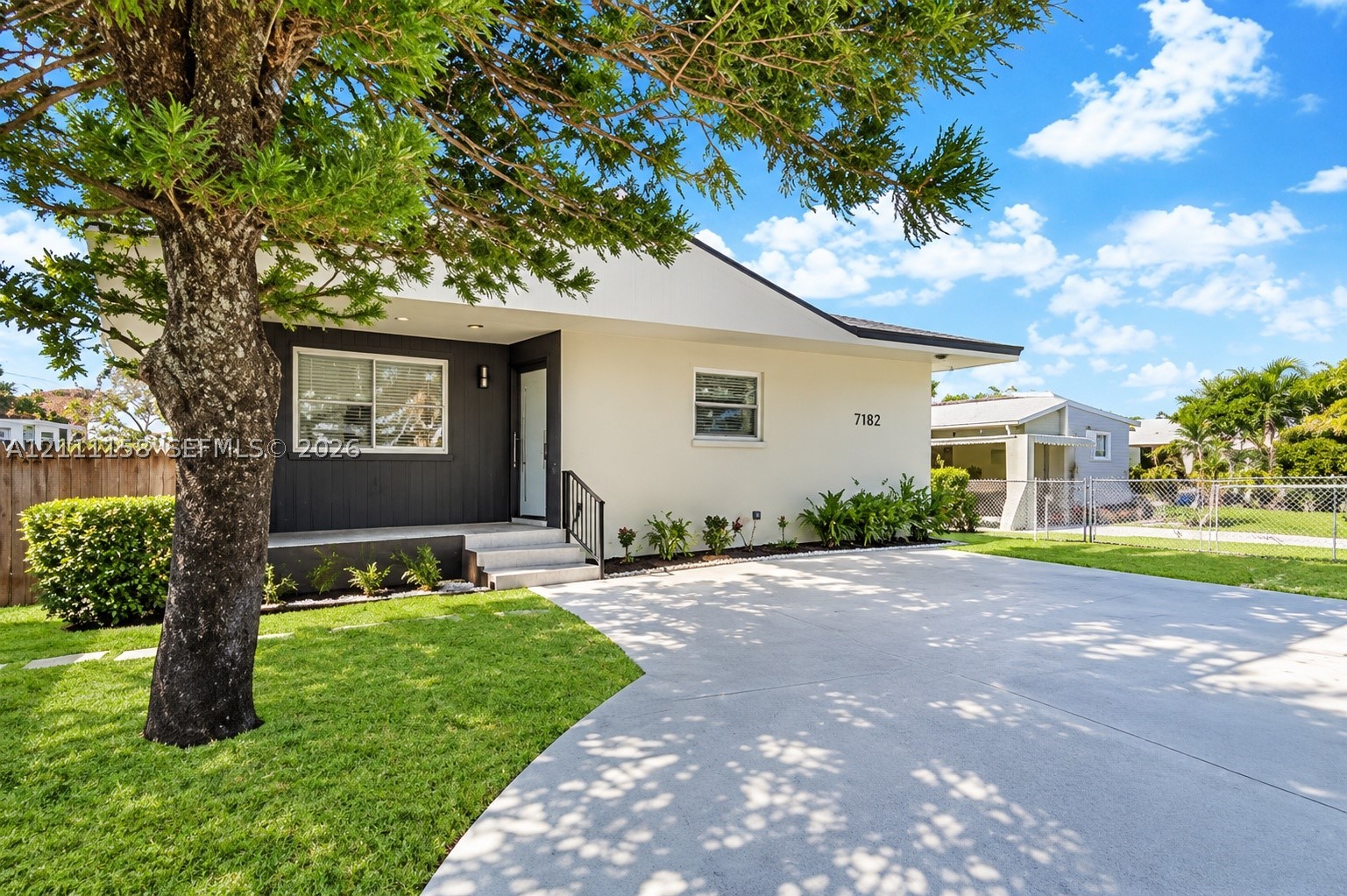 919 NW 49th St, Miami FL 33127