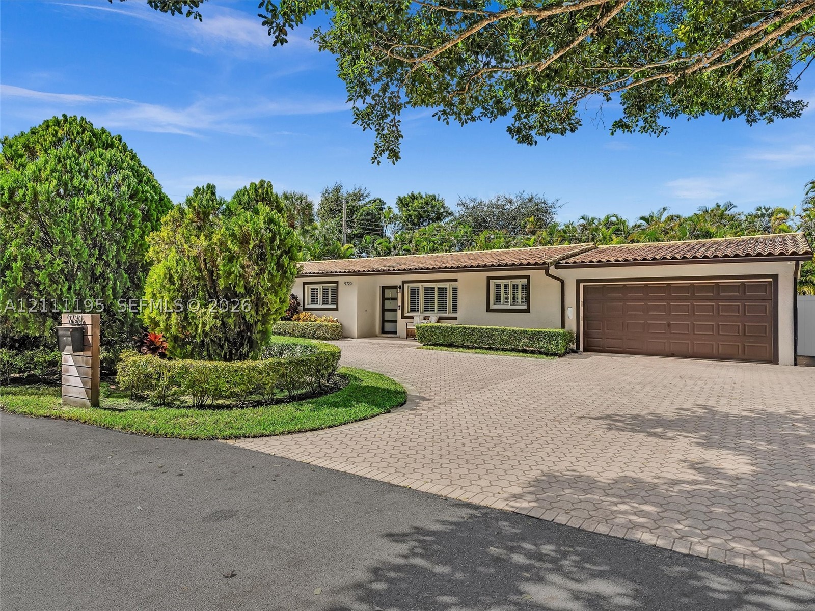 9720 SW 73rd Ct, Pinecrest FL 33156