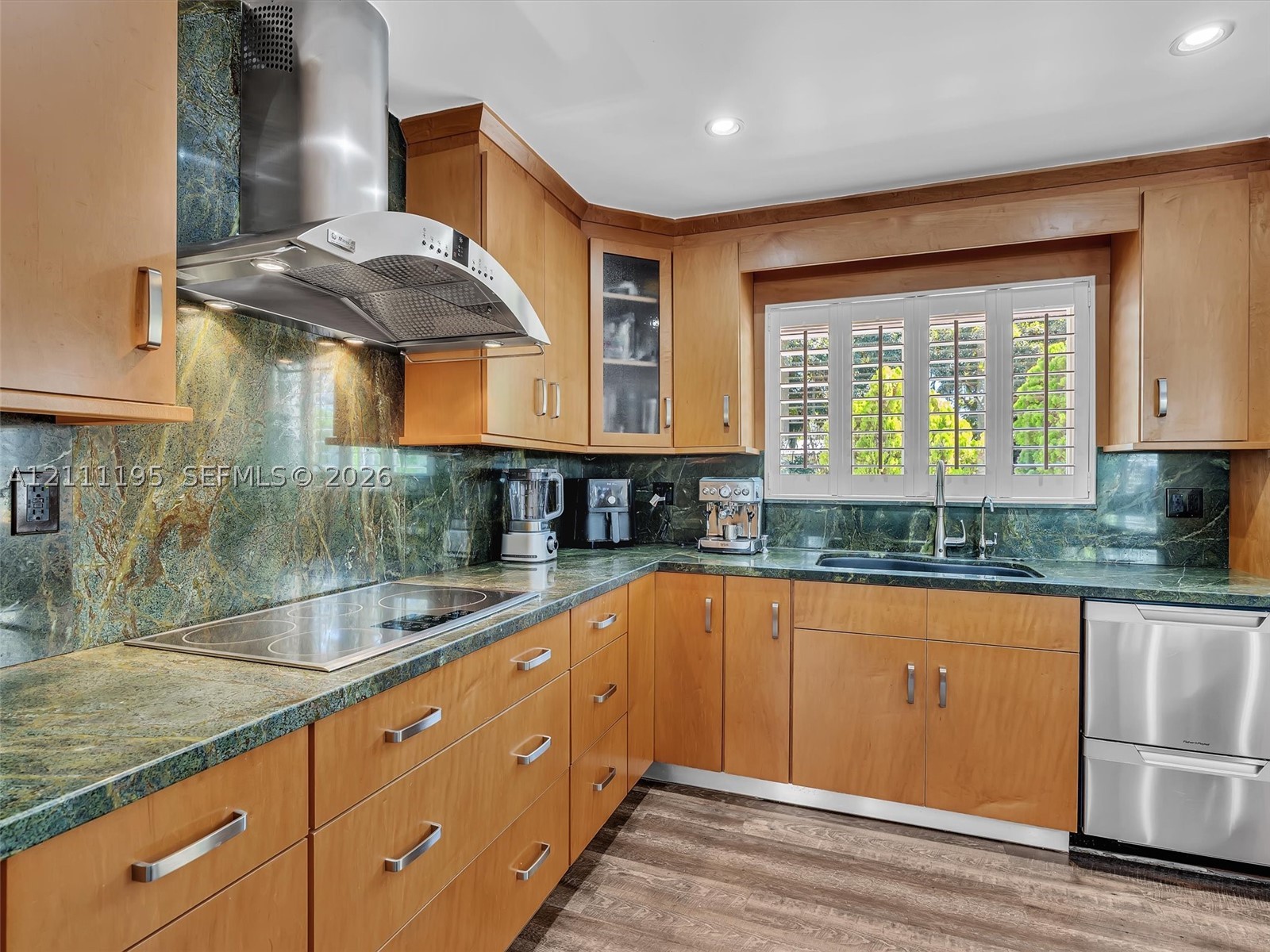 9720 SW 73rd Ct, Pinecrest FL 33156