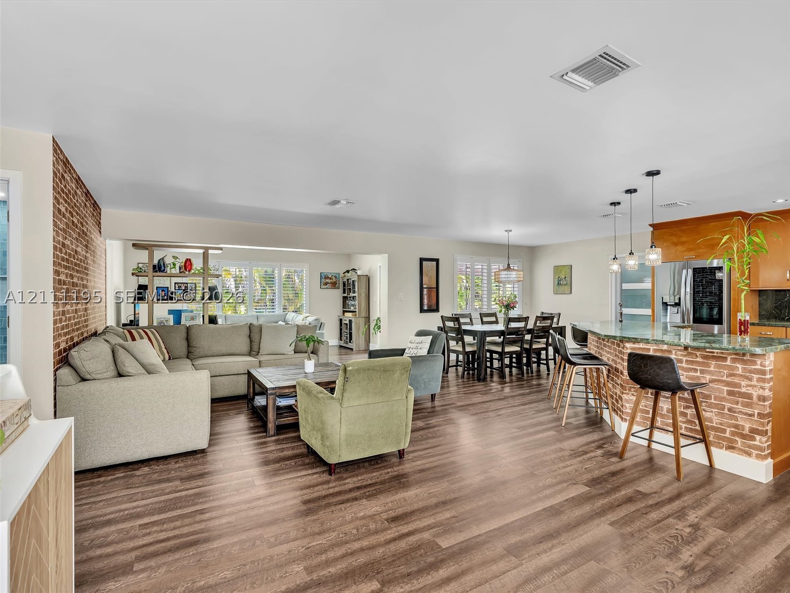 9720 SW 73rd Ct, Pinecrest FL 33156
