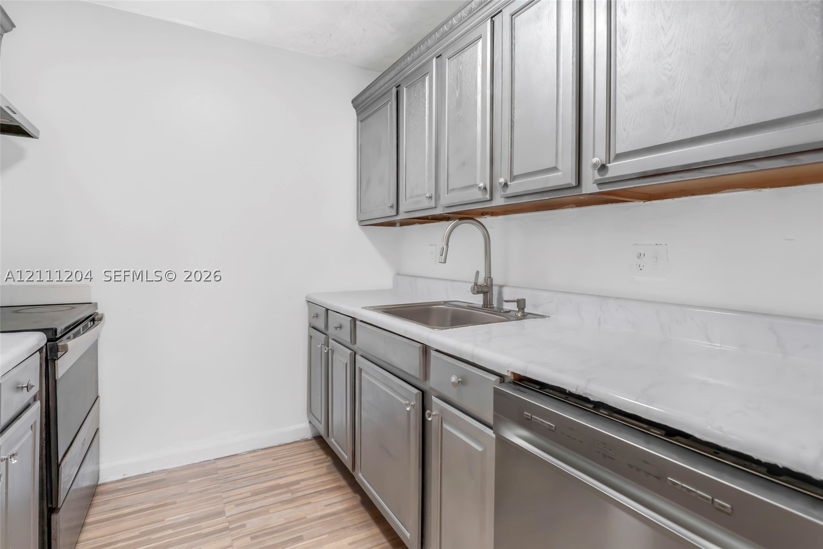 2440 NW 39th Way #202, Lauderdale Lakes FL 33311