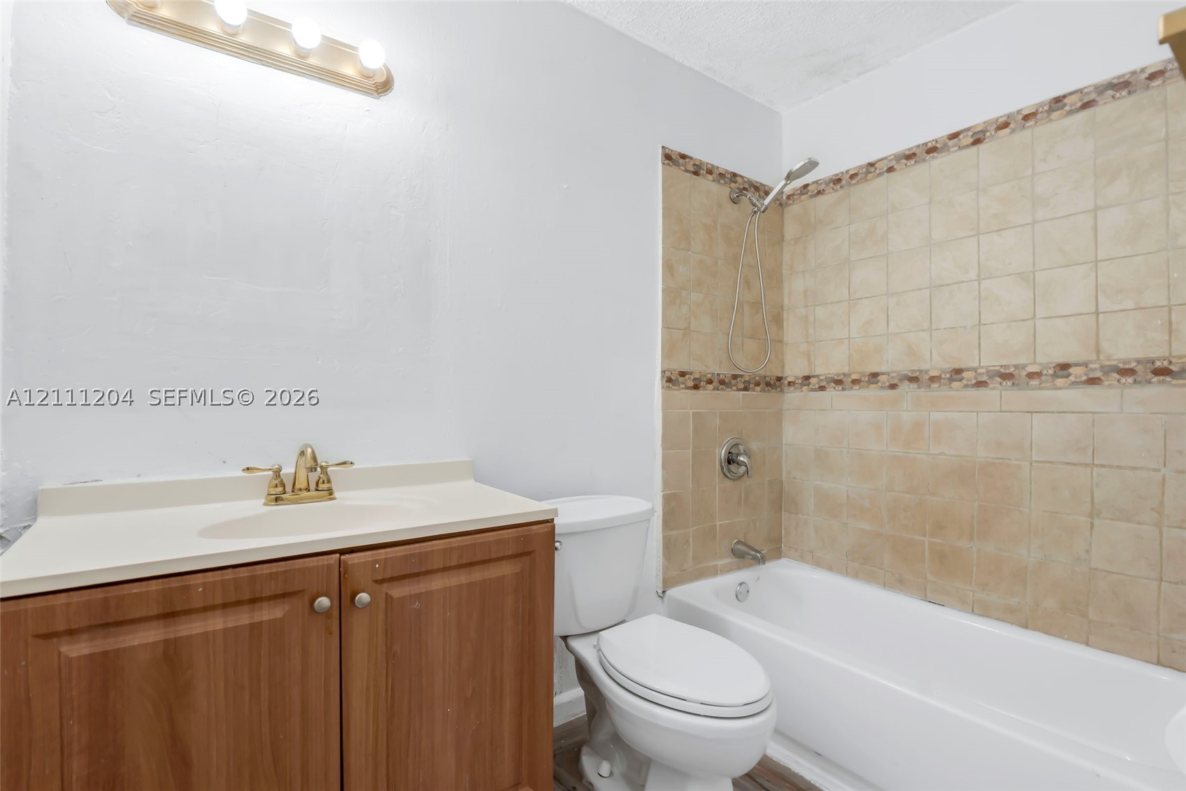 2440 NW 39th Way #202, Lauderdale Lakes FL 33311