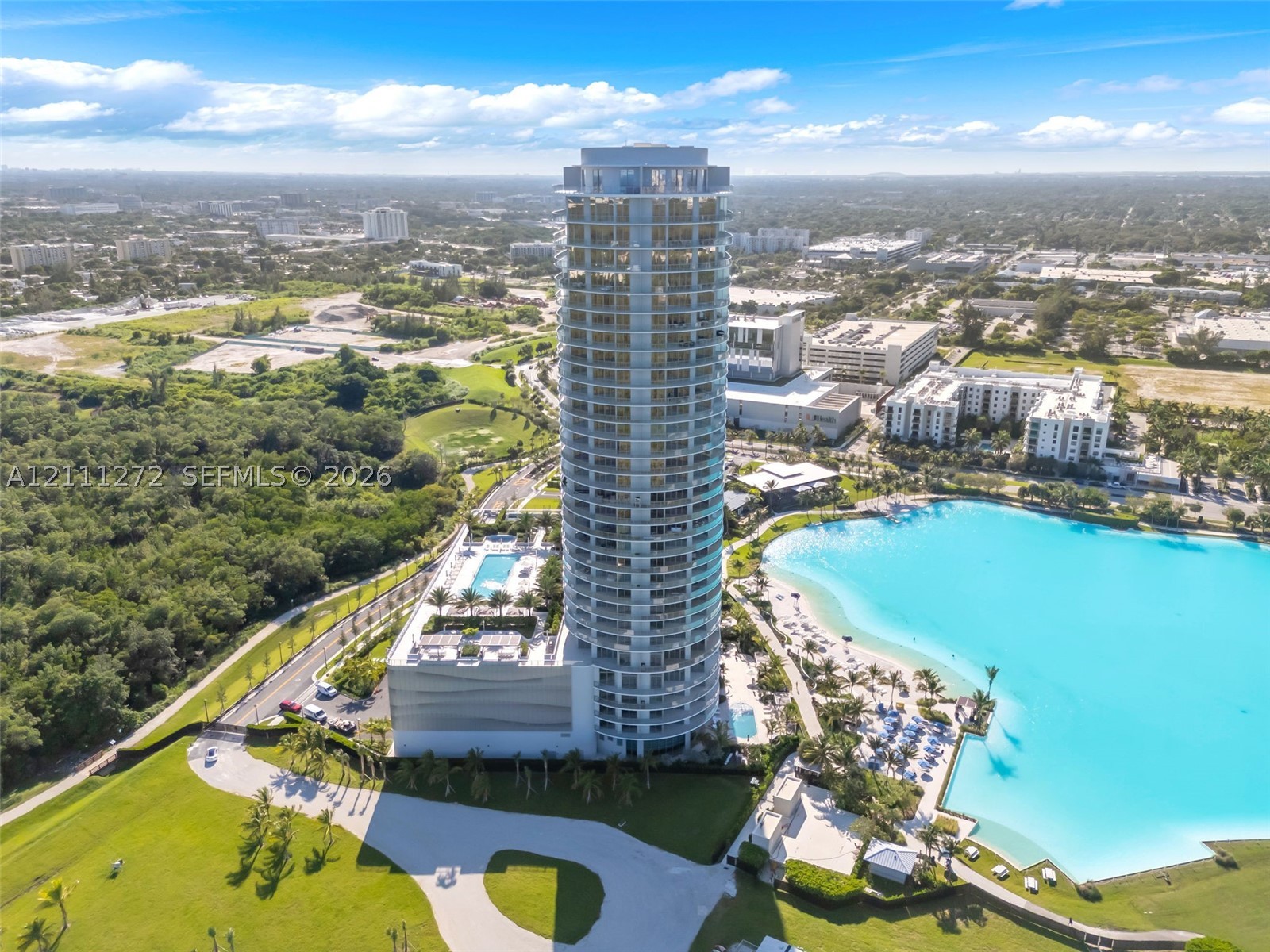 2411 Laguna Circle #905, North Miami Beach FL 33181