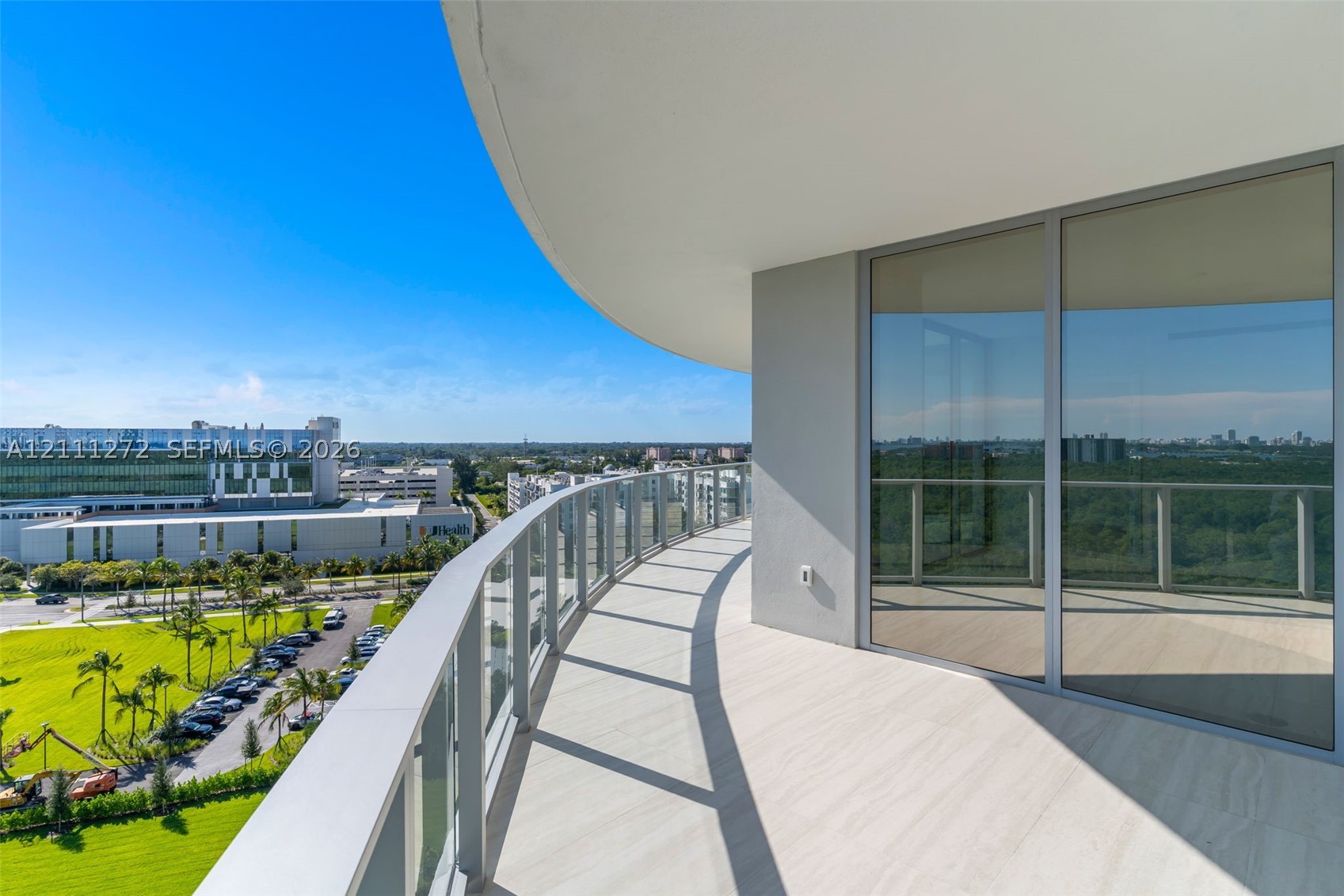 2411 Laguna Circle #905, North Miami Beach FL 33181