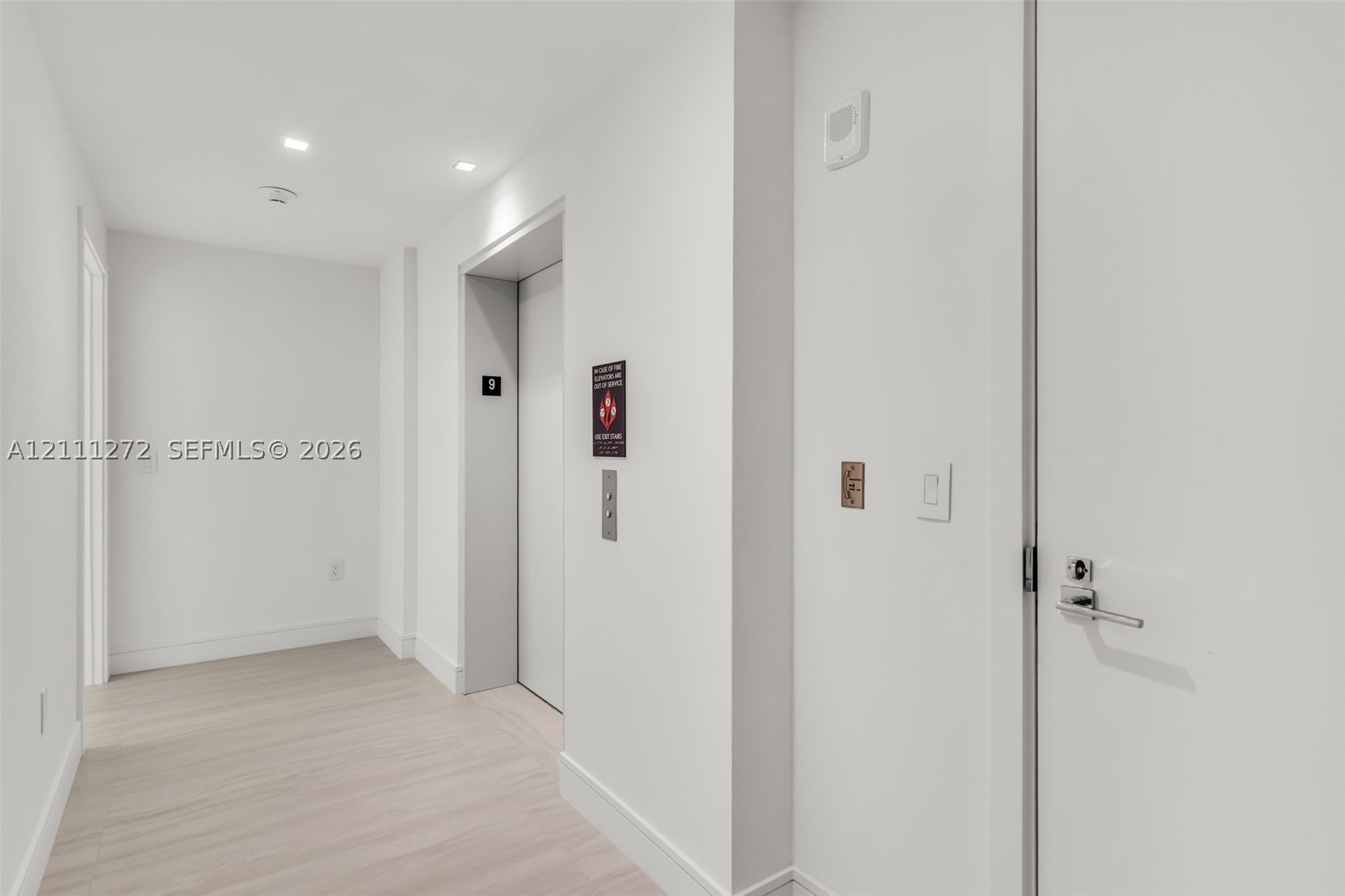 2411 Laguna Circle #905, North Miami Beach FL 33181
