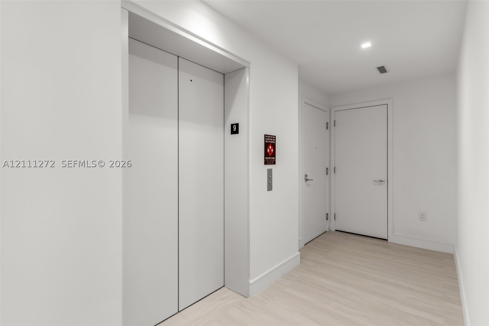 2411 Laguna Circle #905, North Miami Beach FL 33181