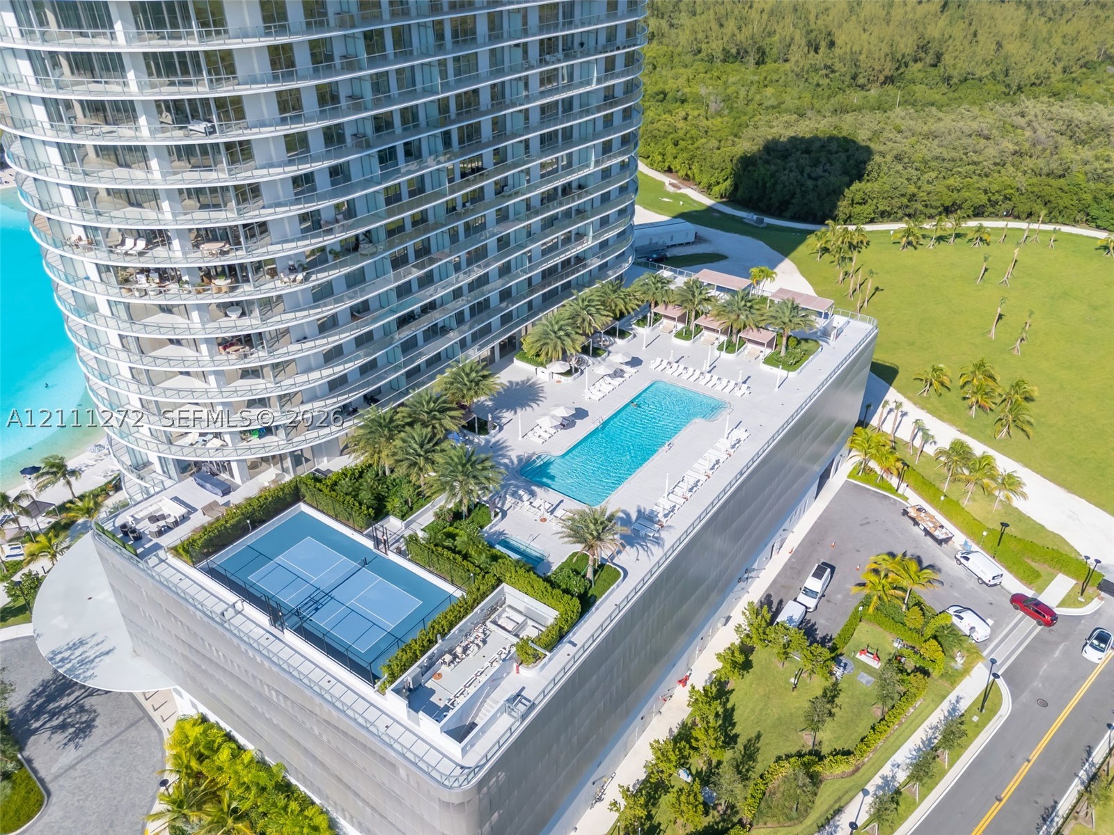2411 Laguna Circle #905, North Miami Beach FL 33181