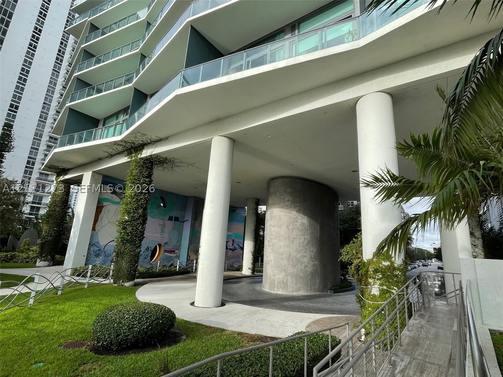 460 NE 28th St #3101, Miami FL 33137