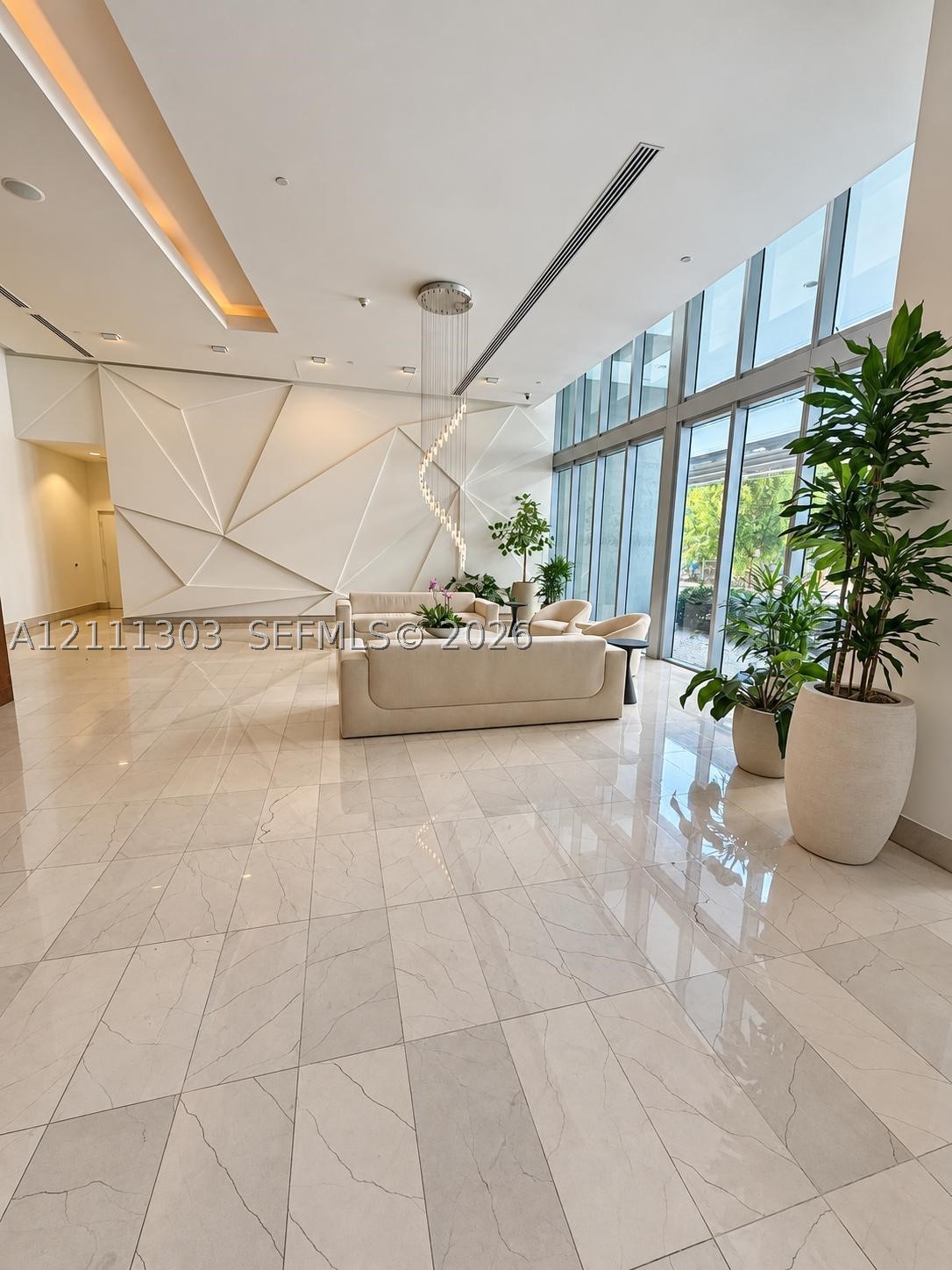 1111 SW 1st Ave #2324-N, Miami FL 33130