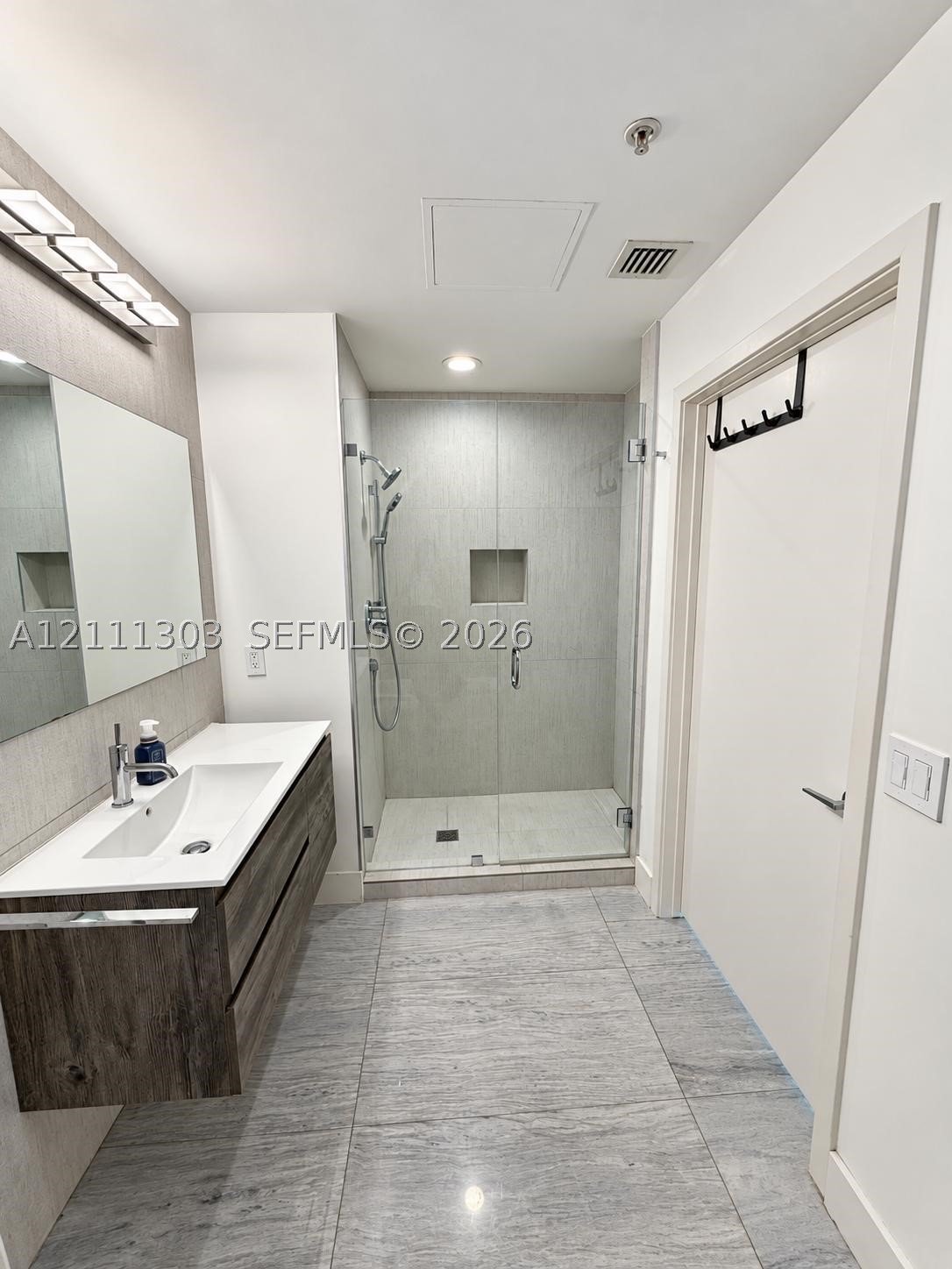 1111 SW 1st Ave #2324-N, Miami FL 33130