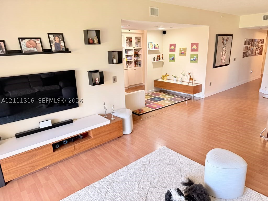 10730 NW 66th St #APT 104, Doral FL 33178