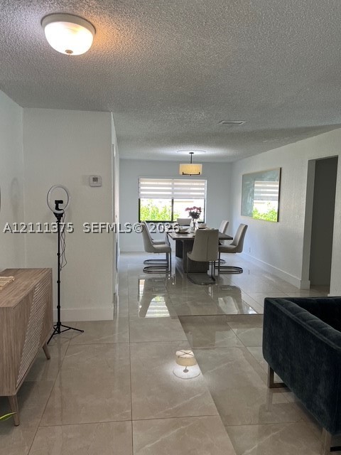 10860 NW 40th St, Coral Springs FL 33065