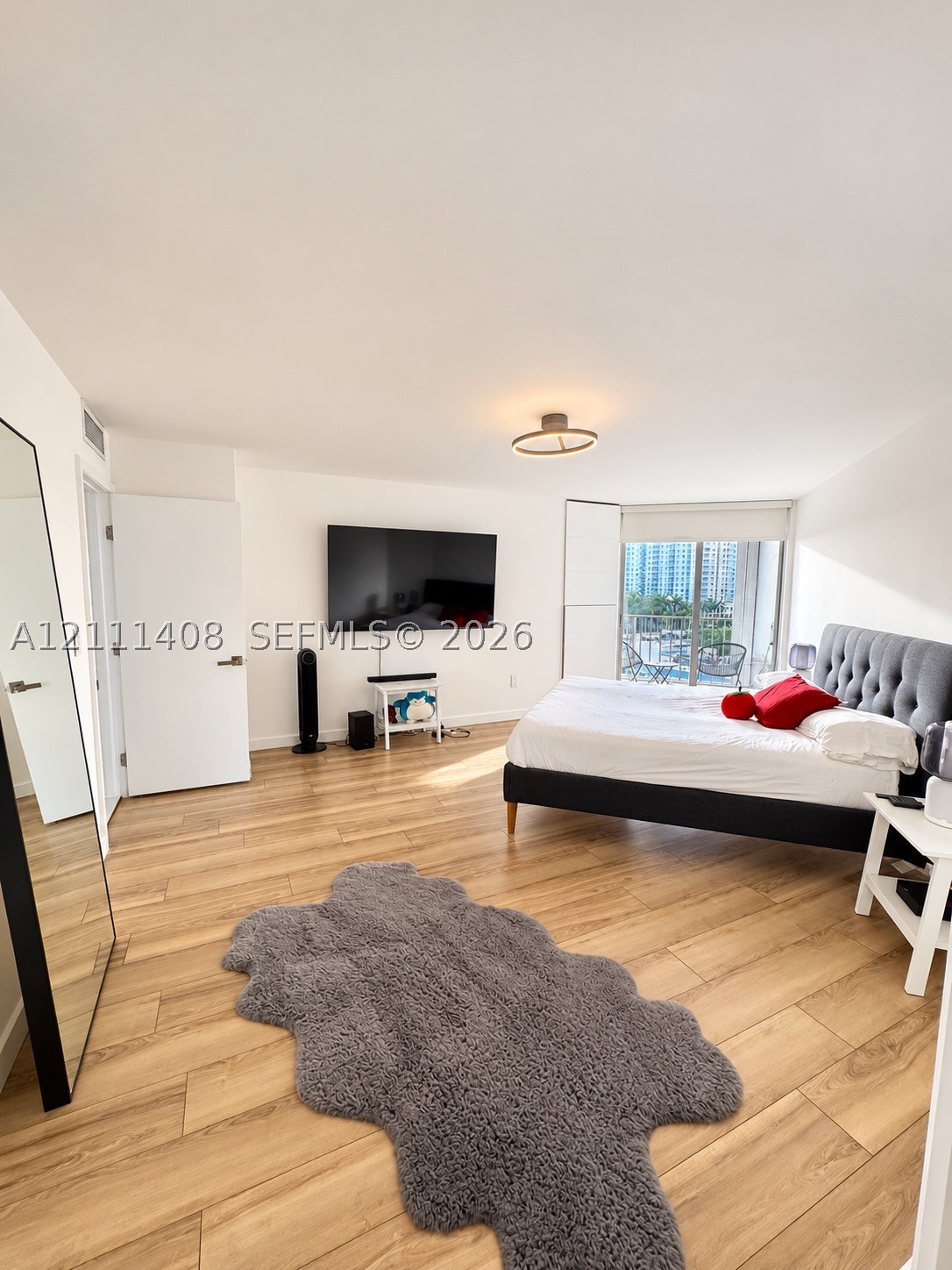 1700 NW N River Dr #1004, Miami FL 33125