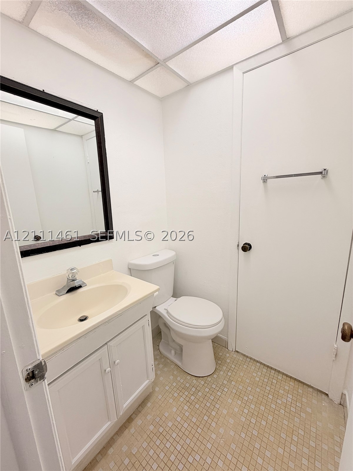 6820 W Flagler St #111, Miami FL 33144