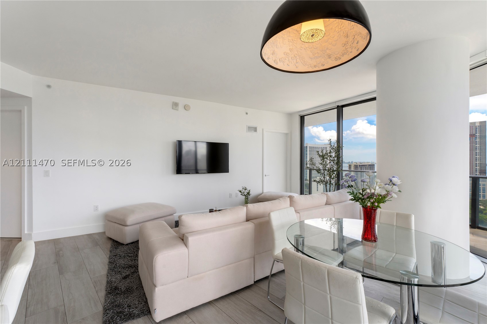 121 NE 34th St #2204, Miami FL 33137