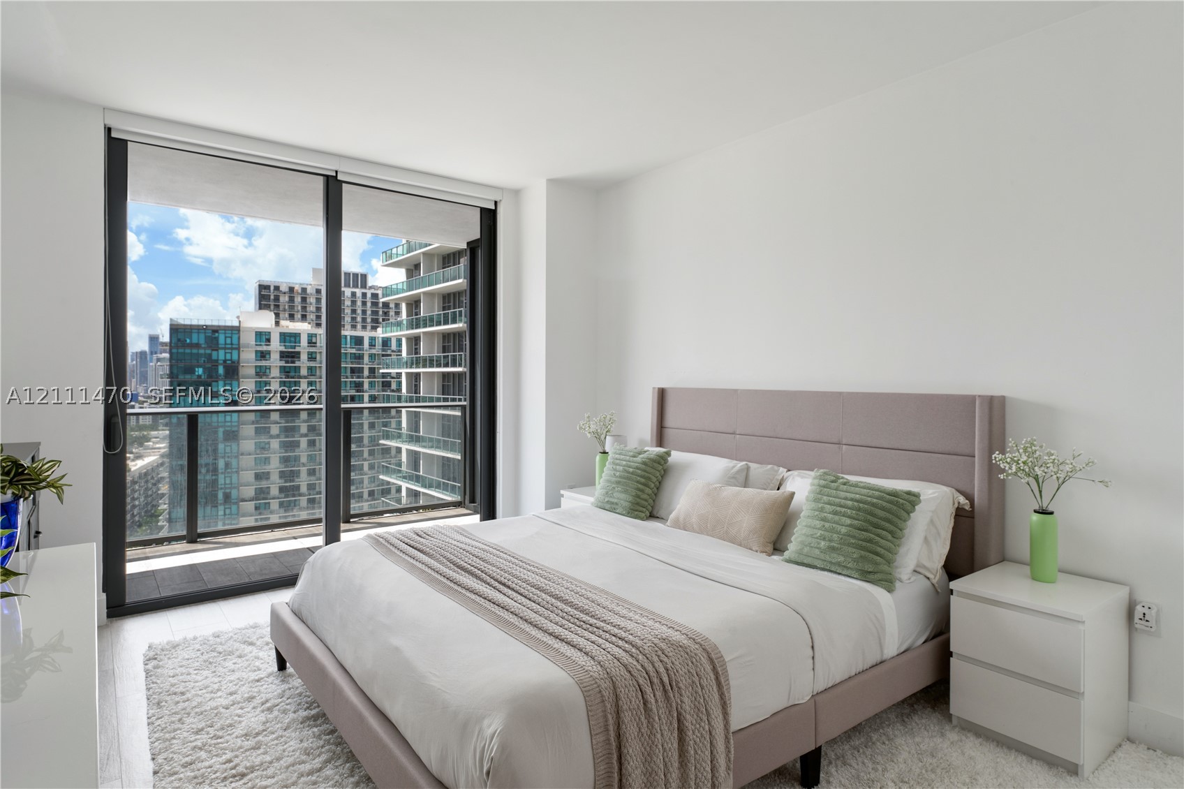 121 NE 34th St #2204, Miami FL 33137