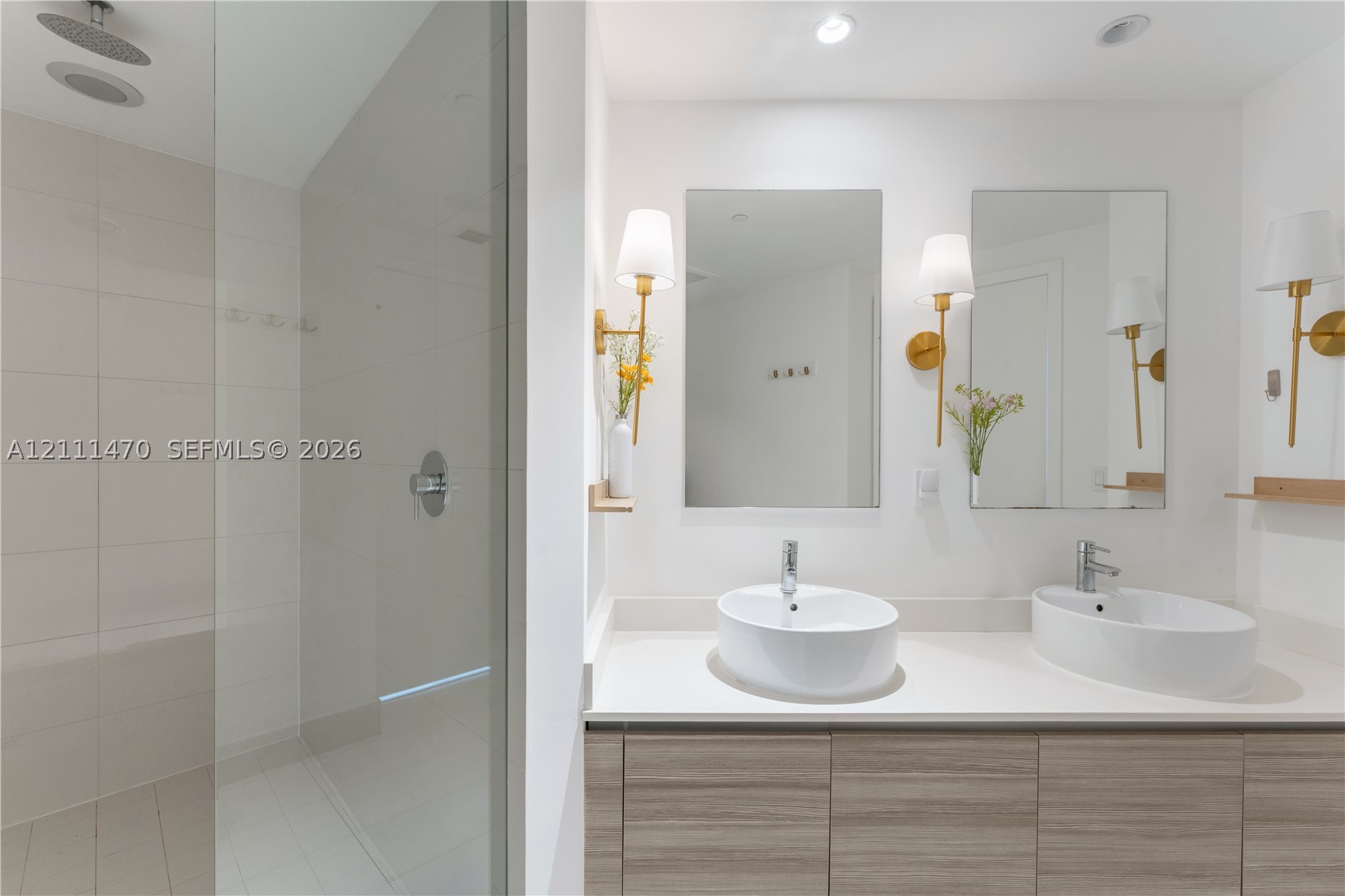 121 NE 34th St #2204, Miami FL 33137